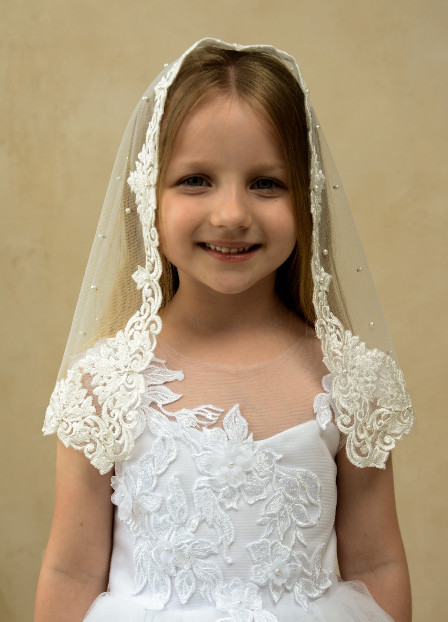 CHILD PEARL VEIL