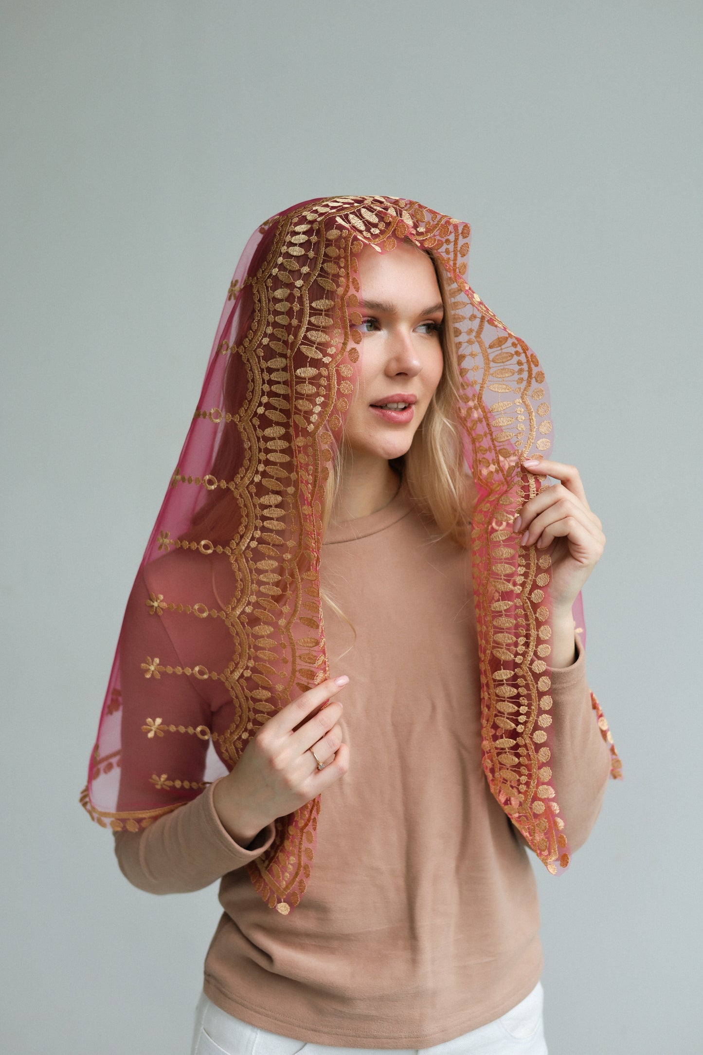 VEIL WITH JESUS EMBROIDERY
