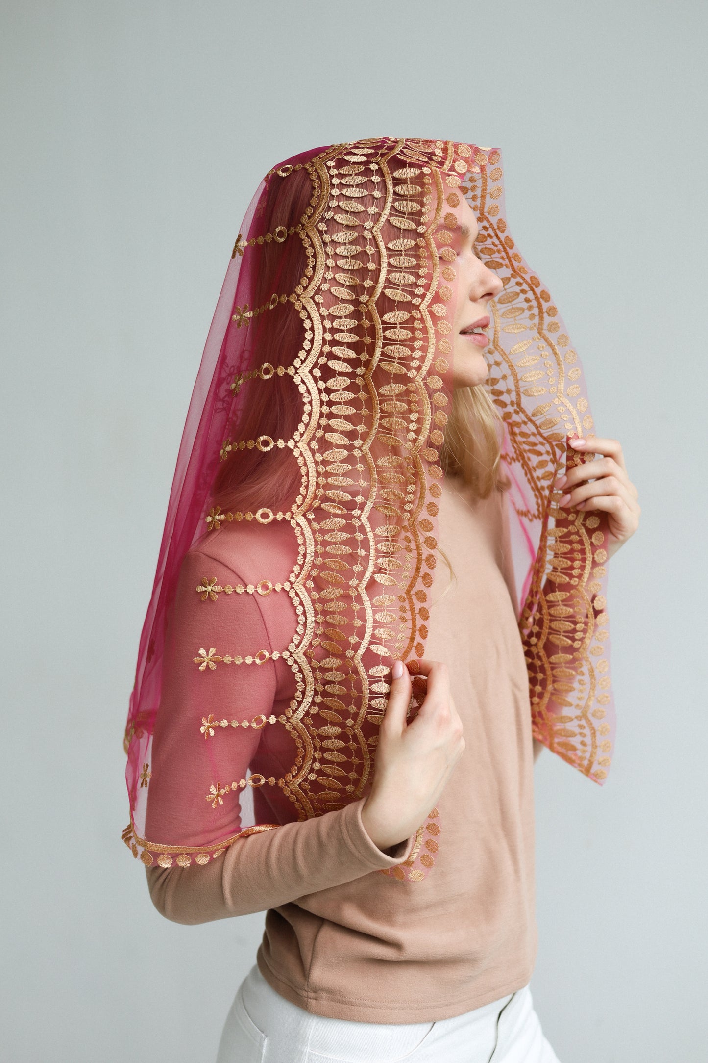 VEIL WITH JESUS EMBROIDERY