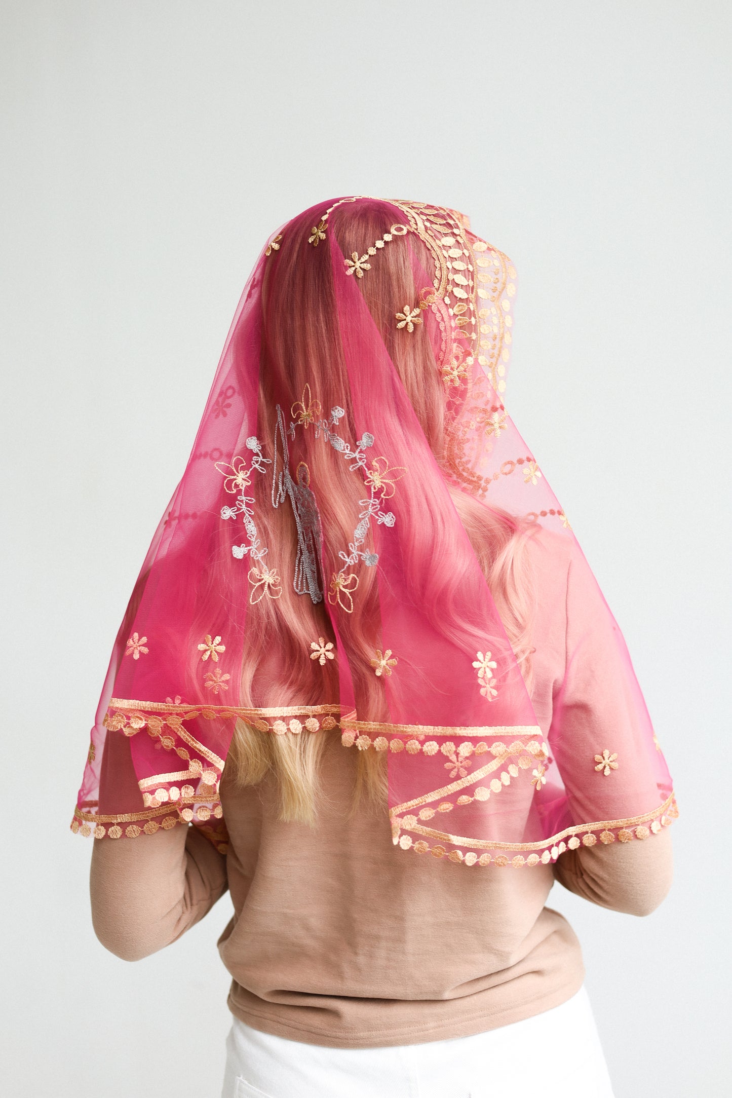 VEIL WITH JESUS EMBROIDERY
