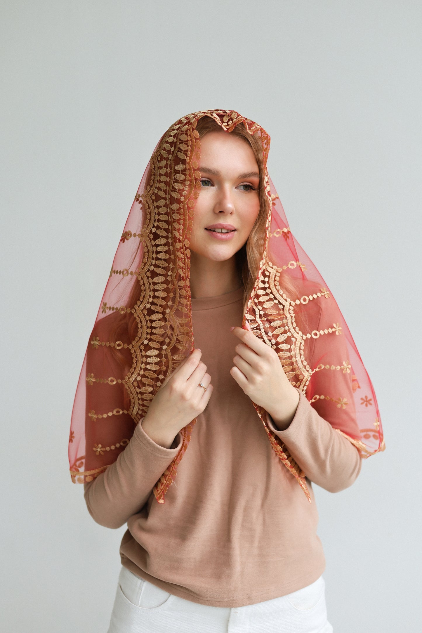 RED VEIL WITH HEART