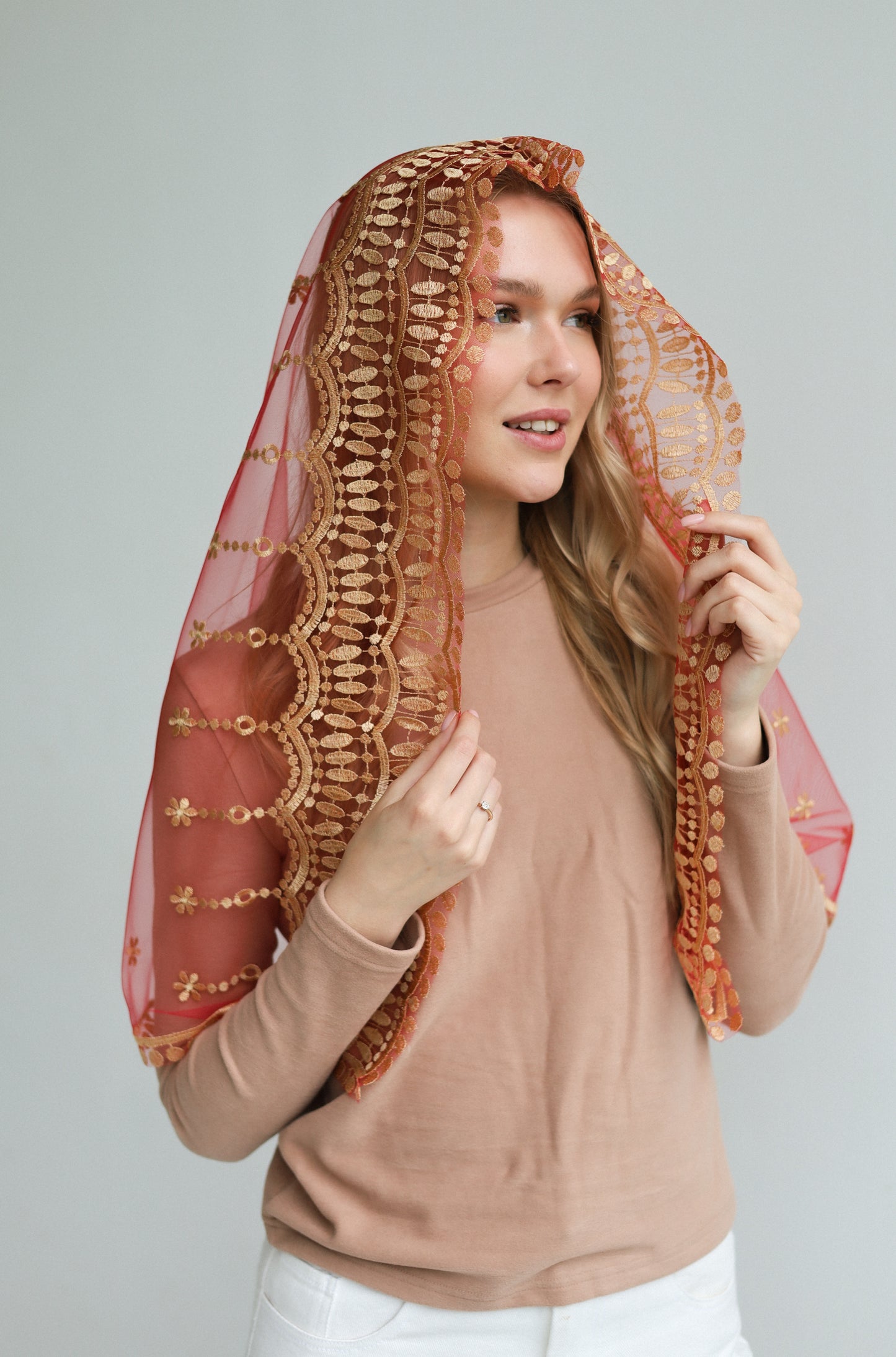 RED VEIL WITH HEART
