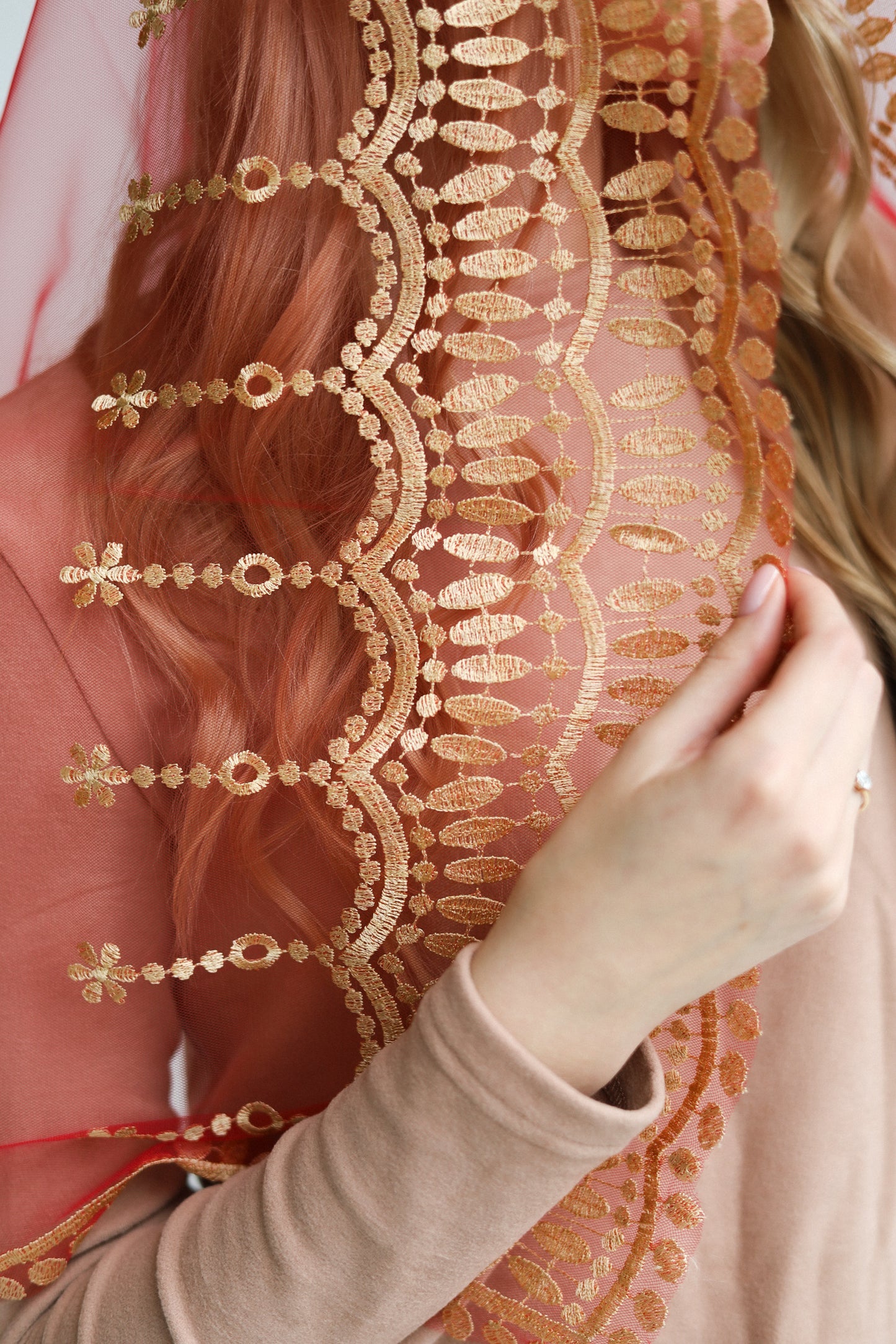RED VEIL WITH HEART