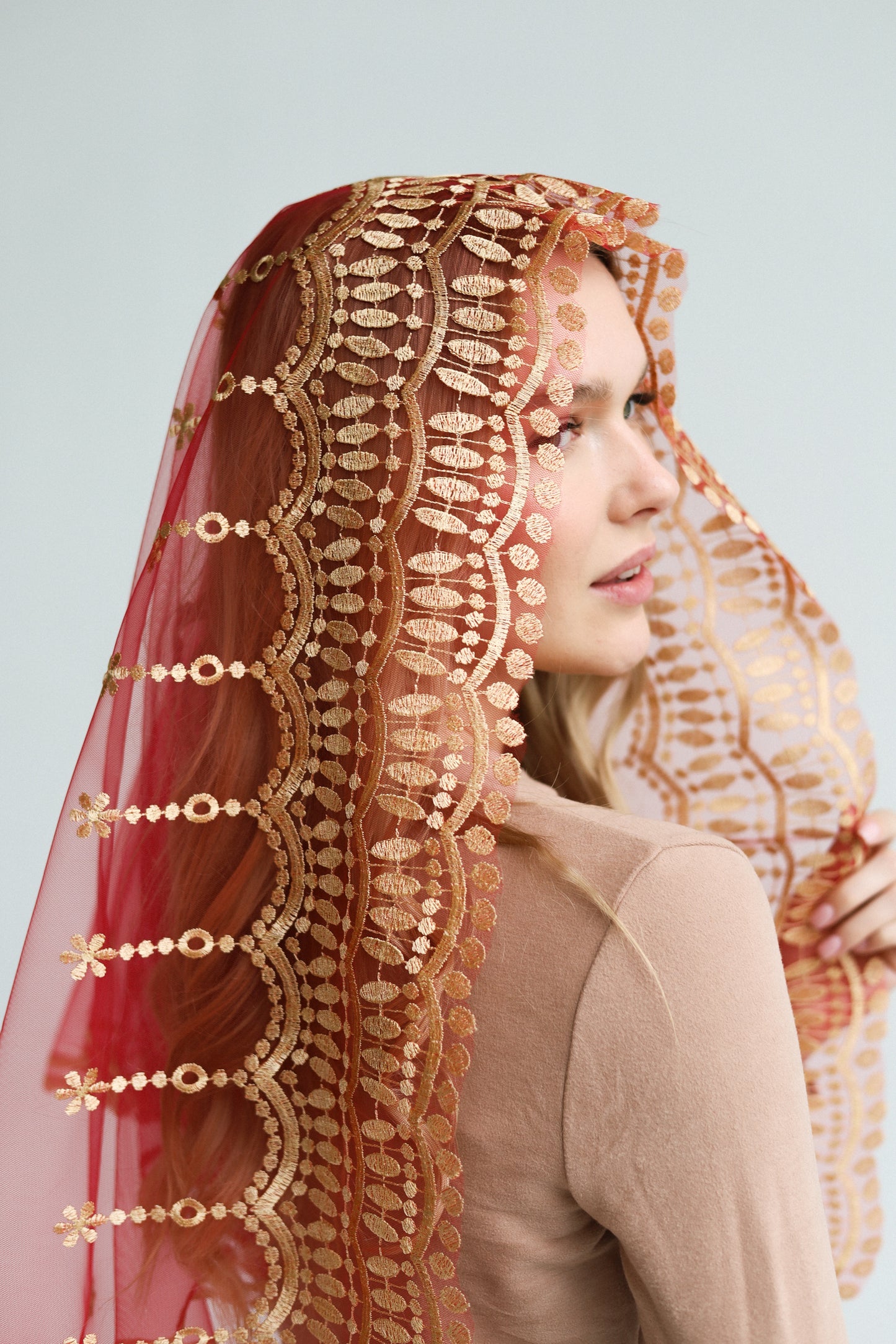 RED VEIL WITH HEART