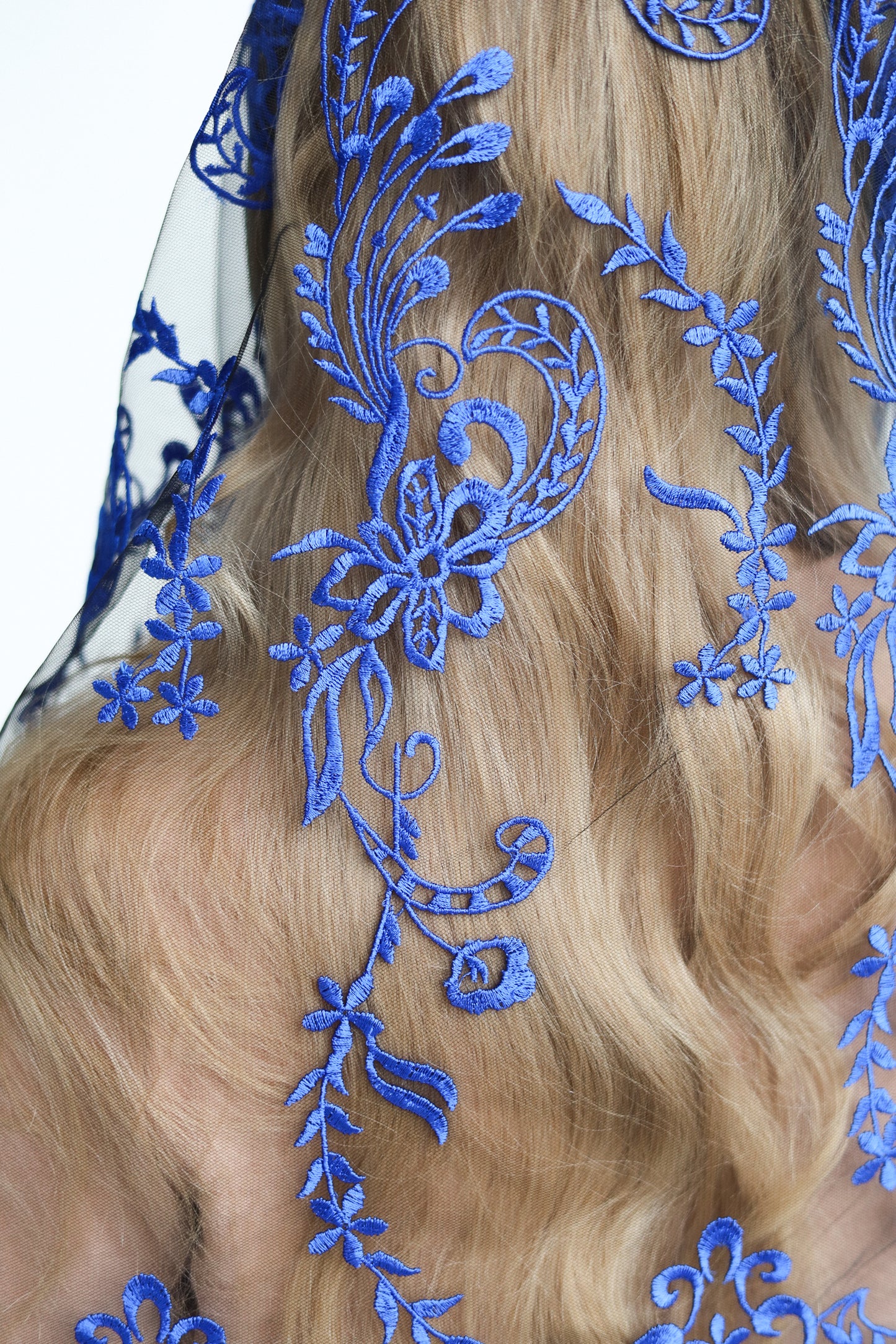 BLUE INFINITY MANTILLA