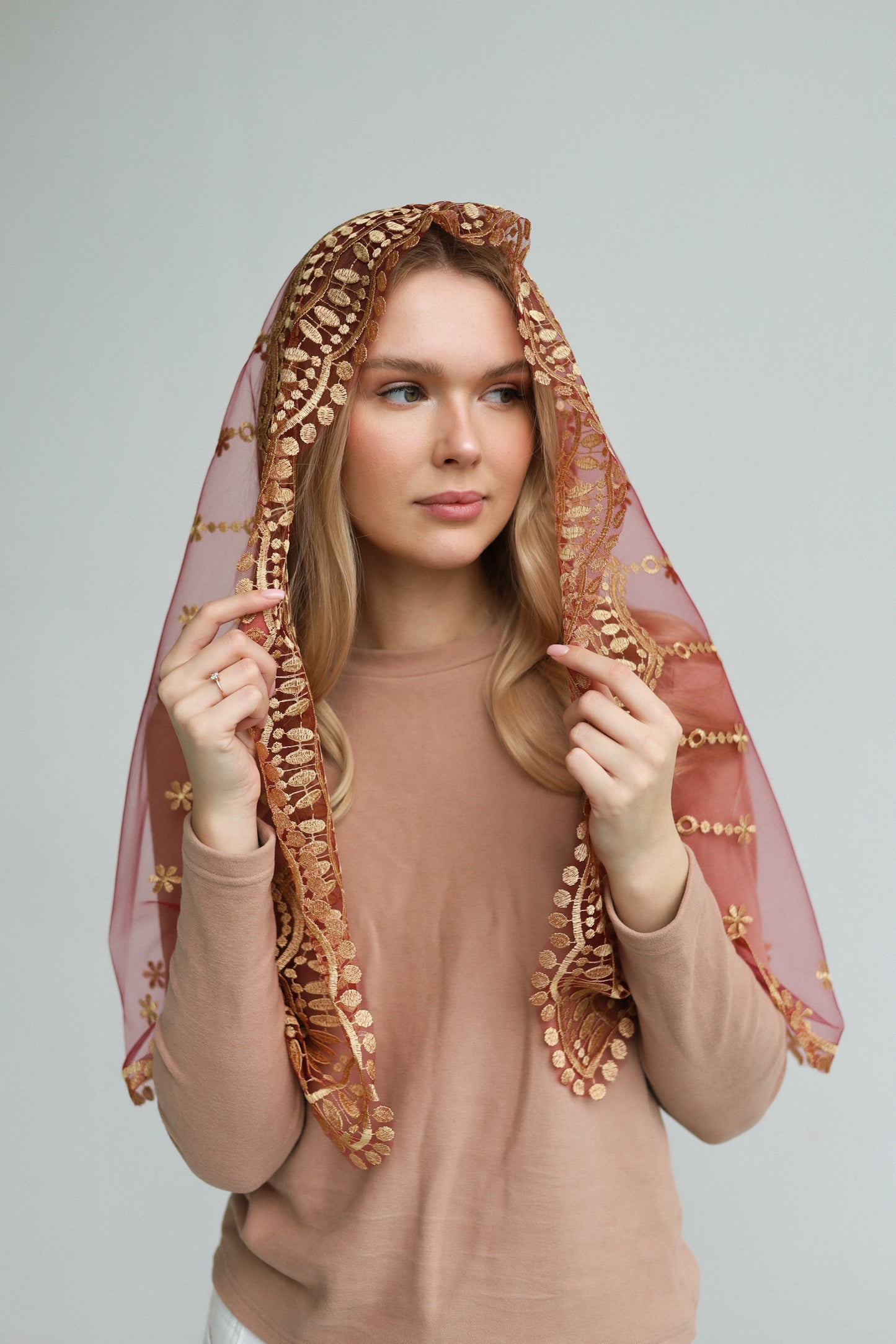 AVE MARIA EMBROIDERY VEIL