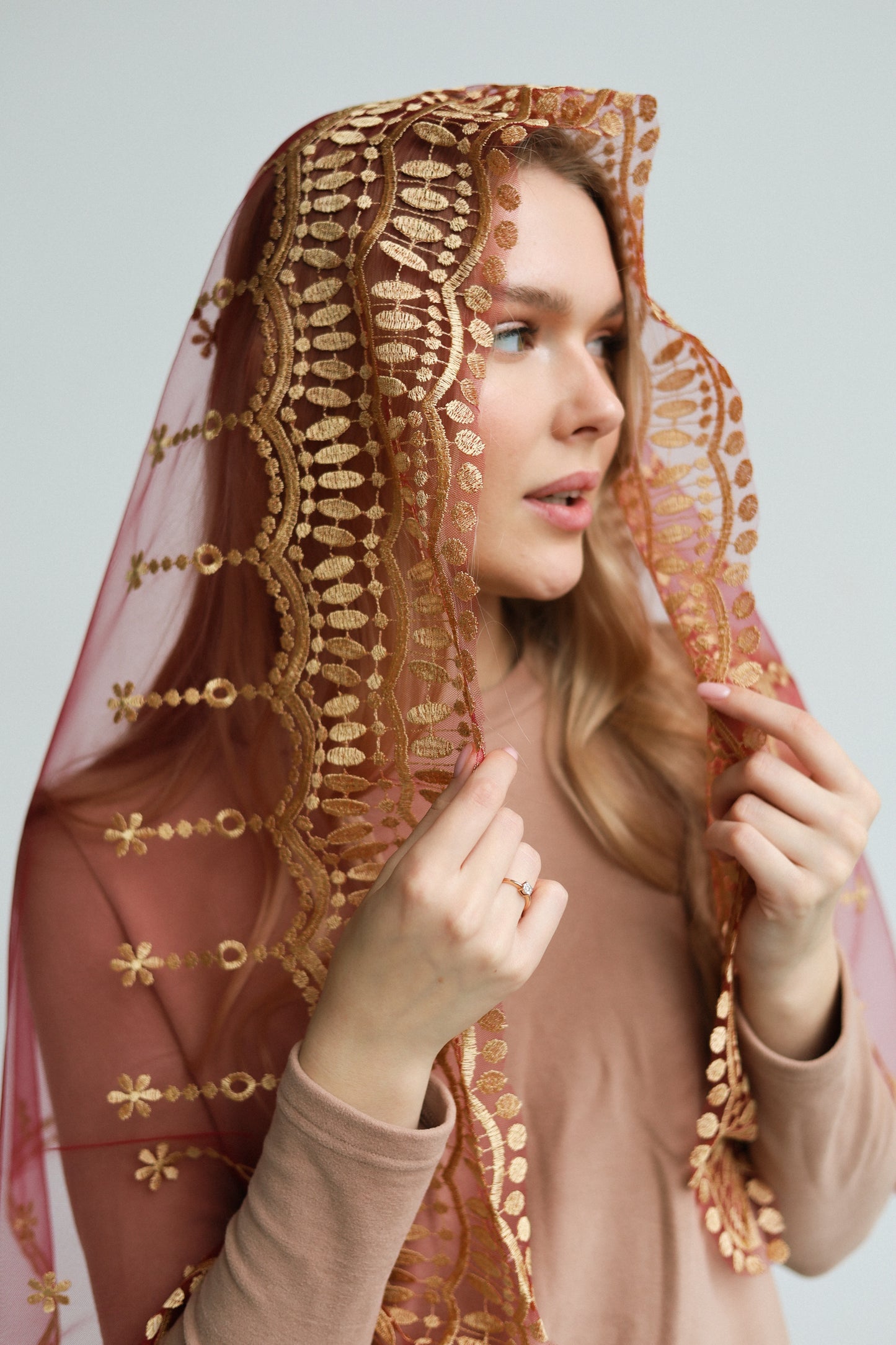 AVE MARIA EMBROIDERY VEIL