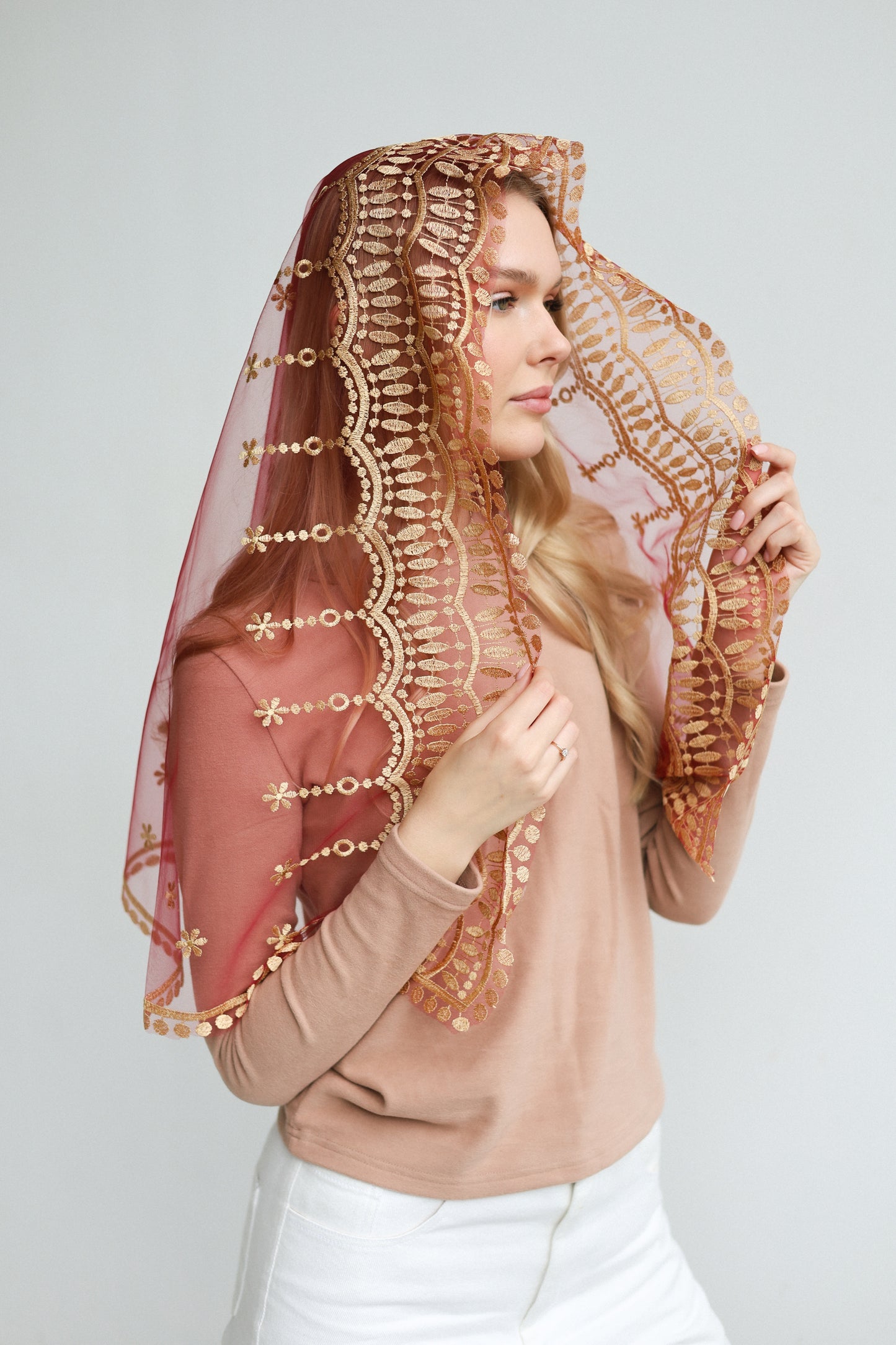 AVE MARIA EMBROIDERY VEIL
