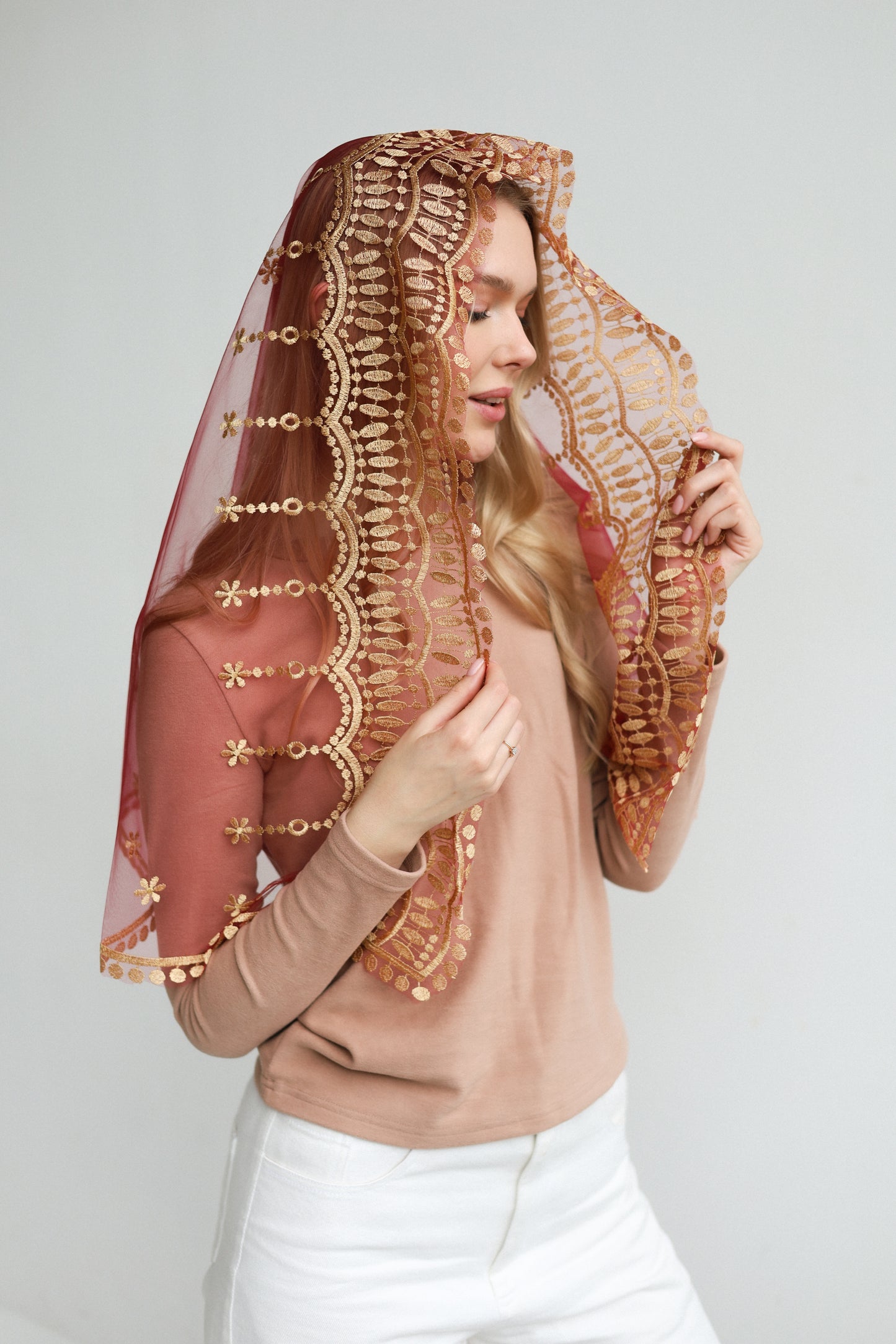 AVE MARIA EMBROIDERY VEIL