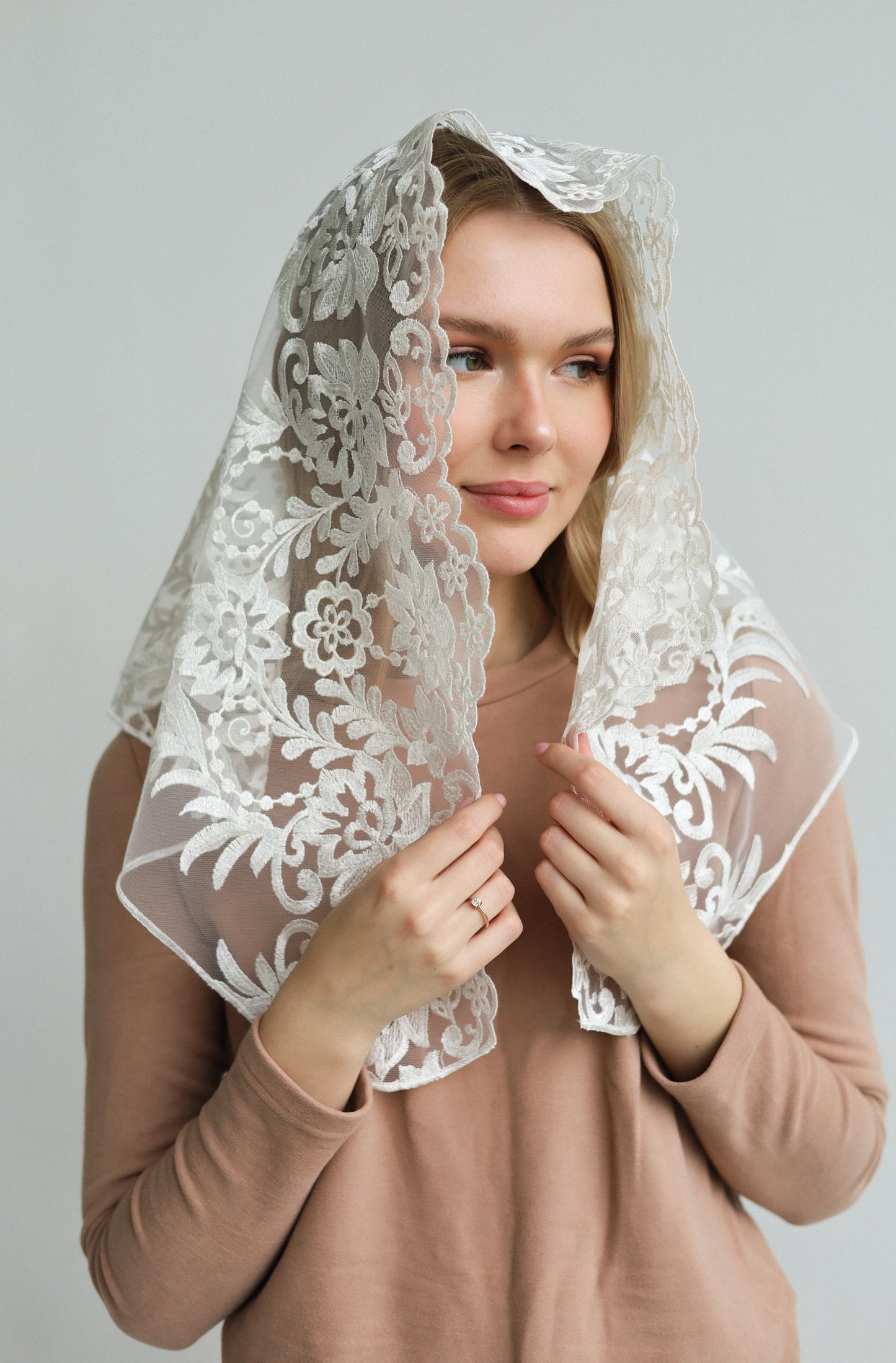 NEW IVORY VEIL