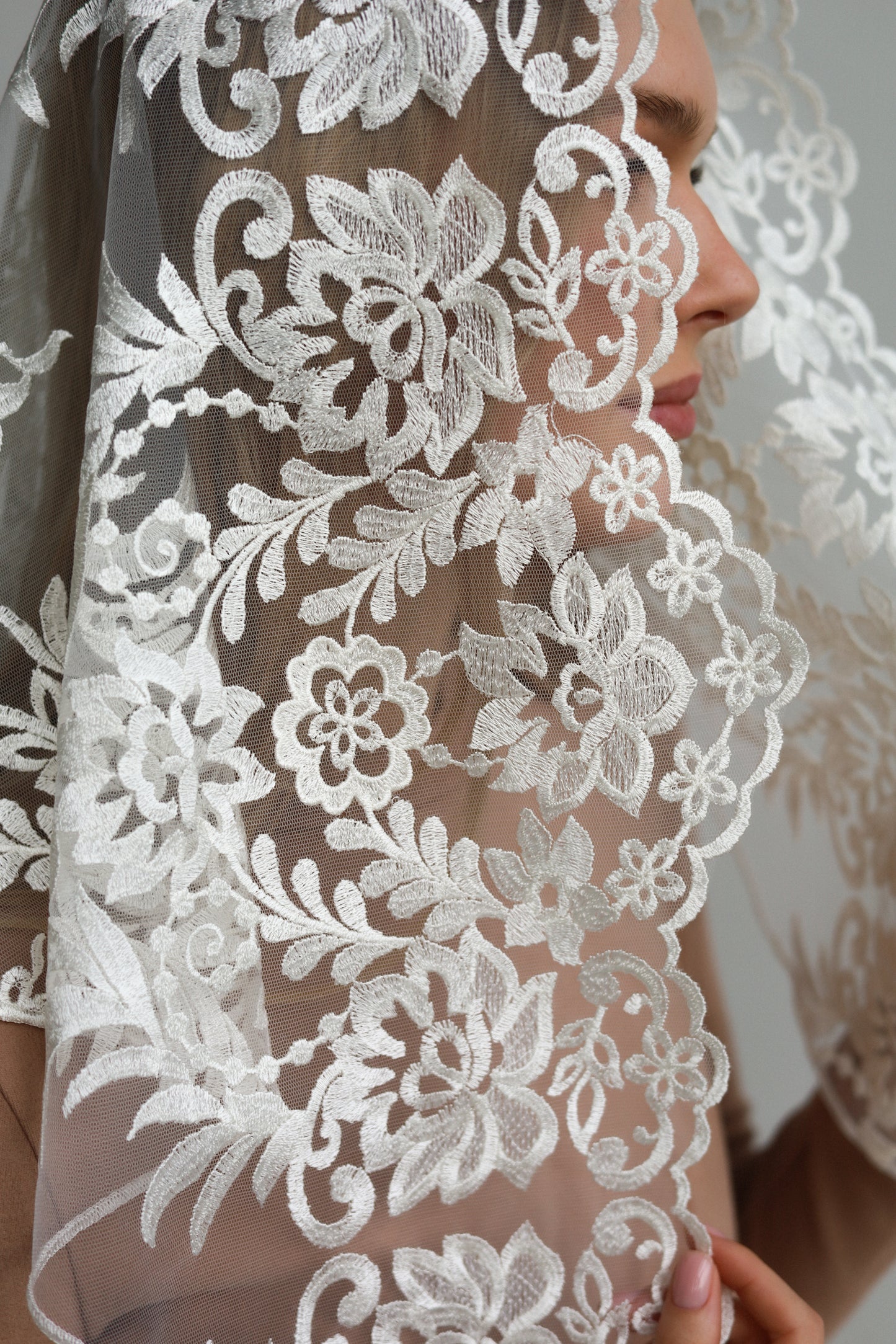 NEW IVORY VEIL