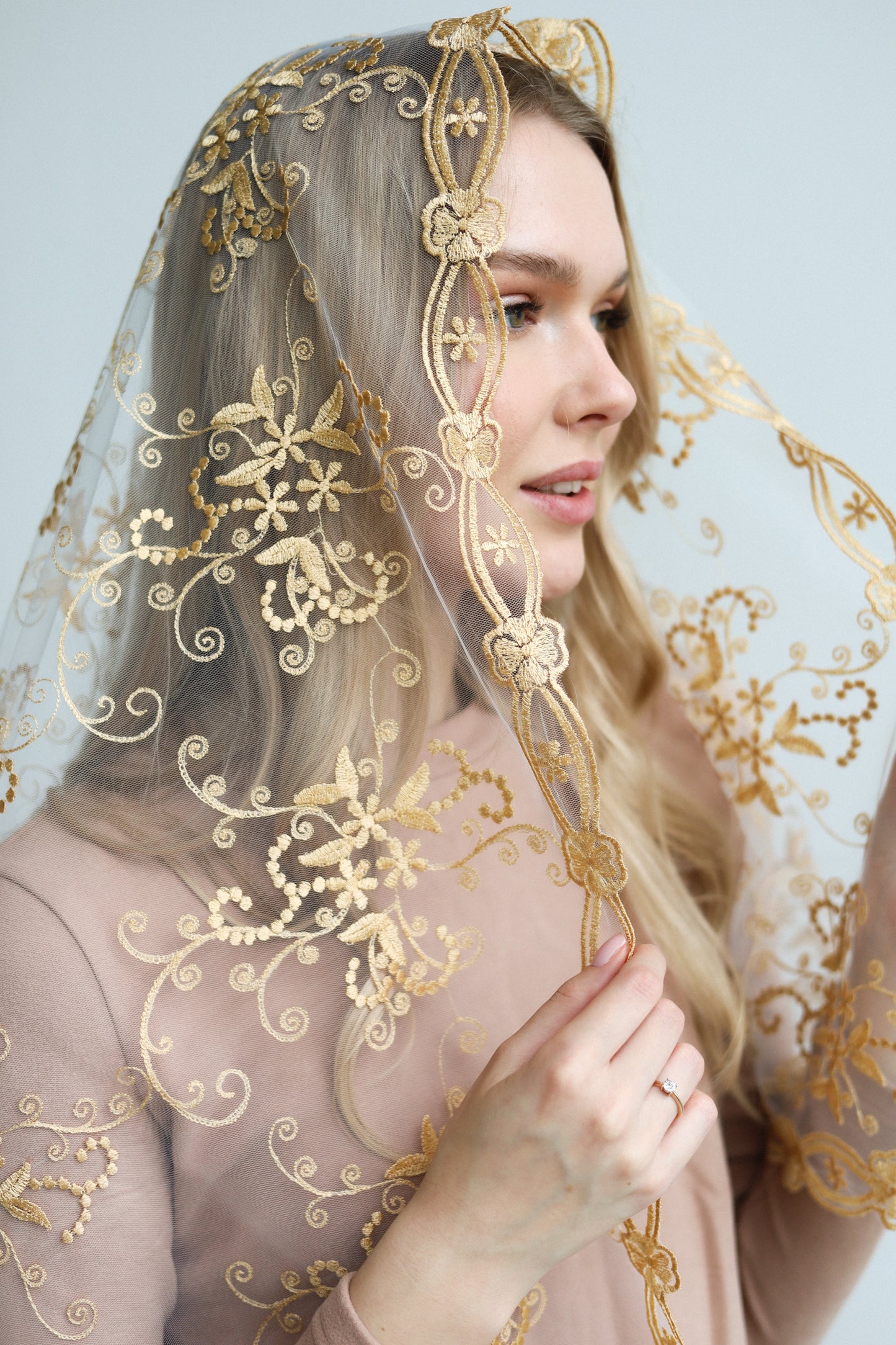 NEW GOLD VEIL