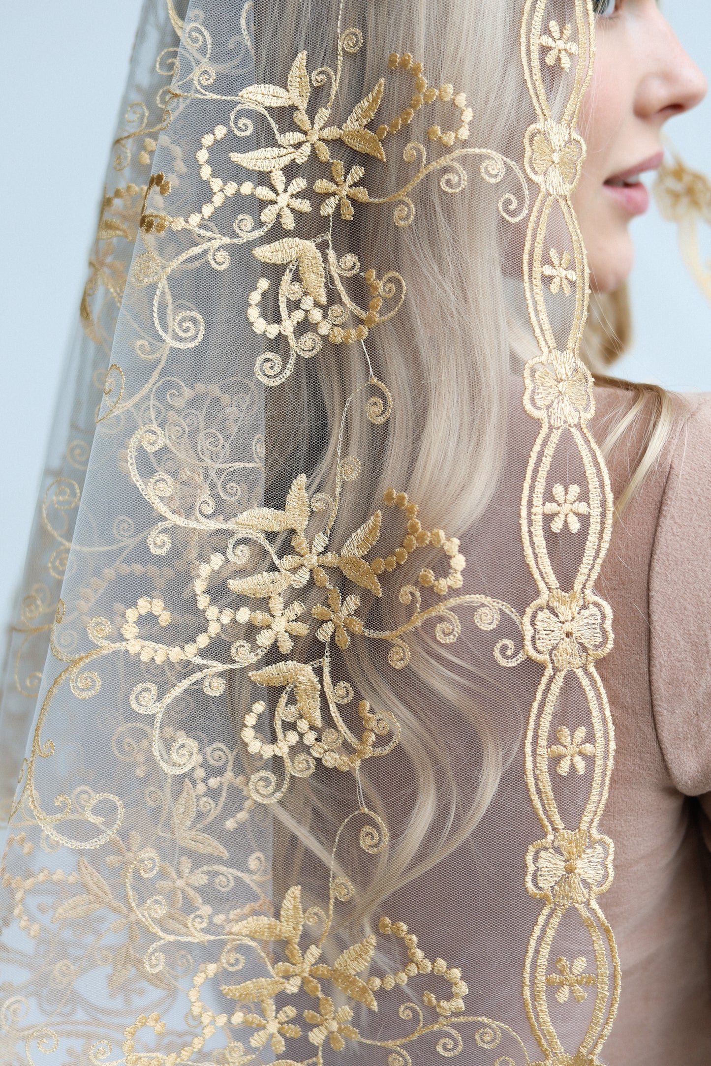 NEW GOLD VEIL
