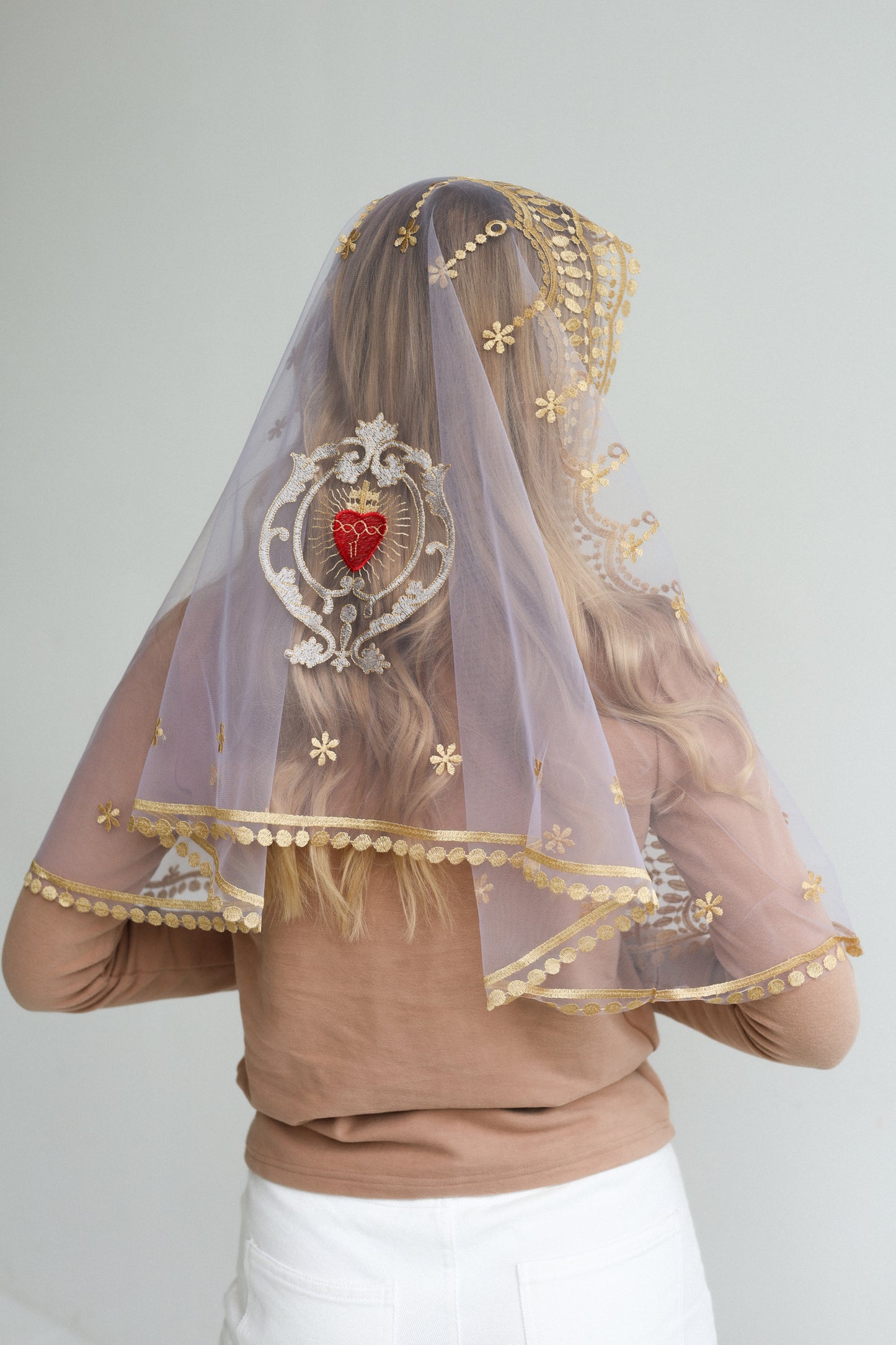 PURPLE VEIL WITH HEART EMBROIDERY