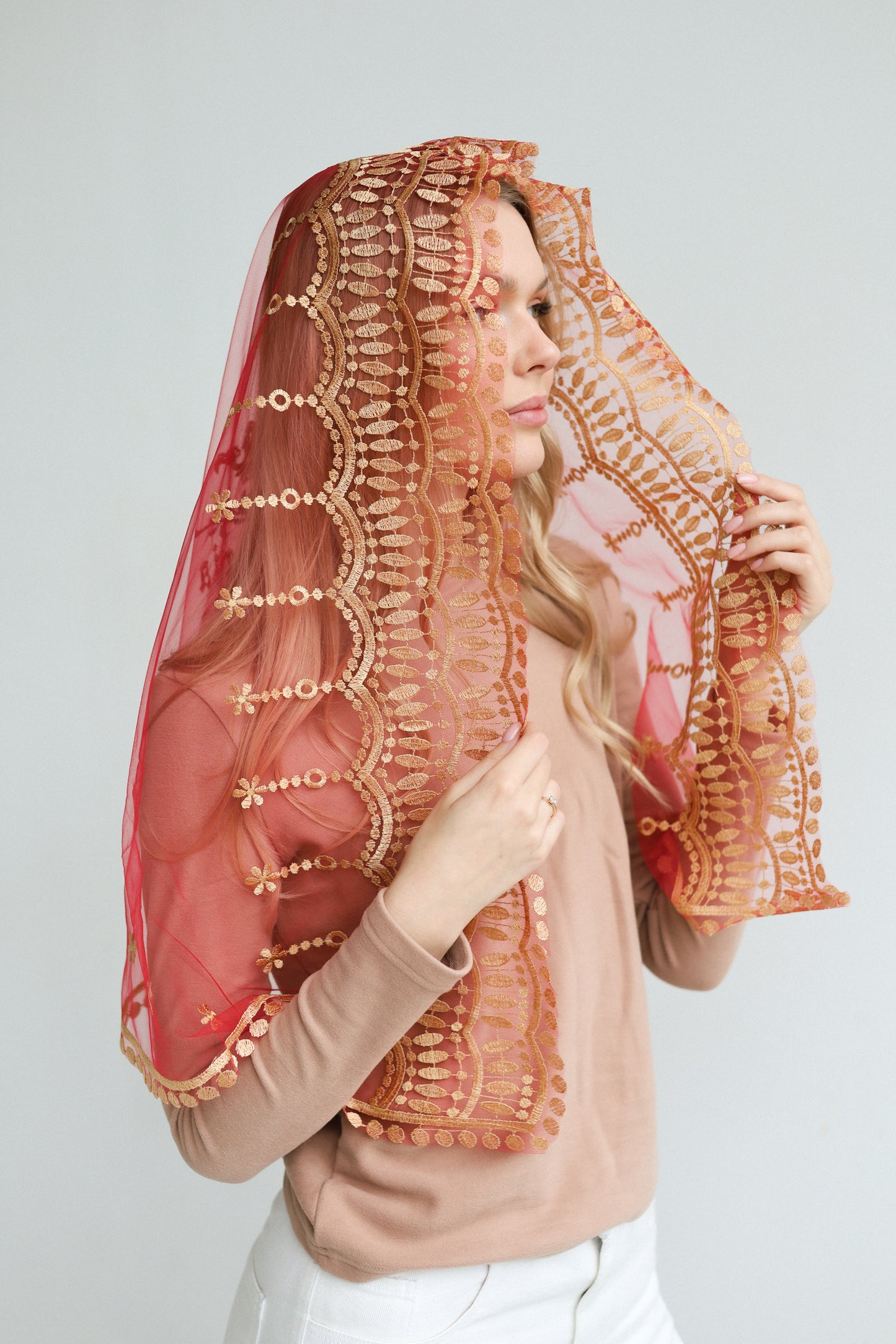 AVE MARIA EMBROIDERY VEIL