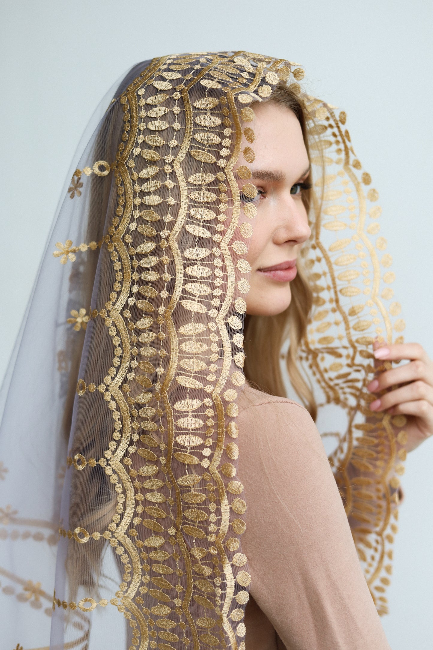 AVE MARIA EMBROIDERY VEIL