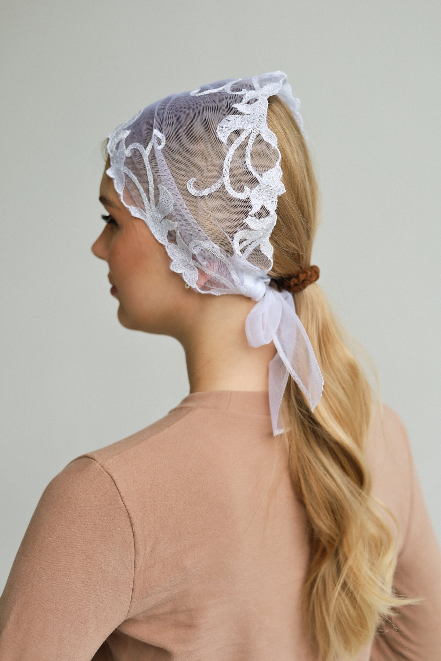 NEW WHITE HEADBAND
