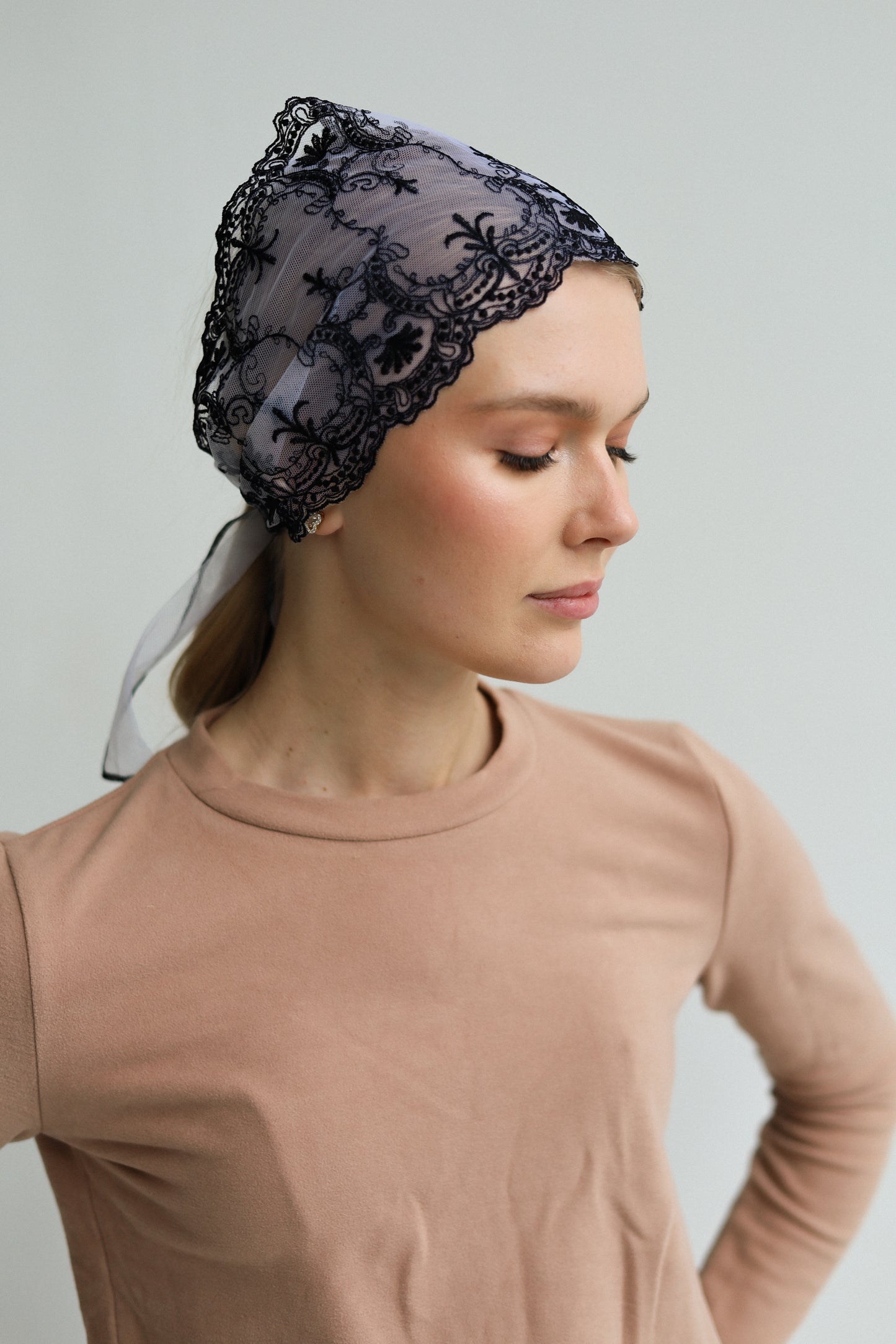NEW BLACK & WHITE HEADBAND - MariaVeils