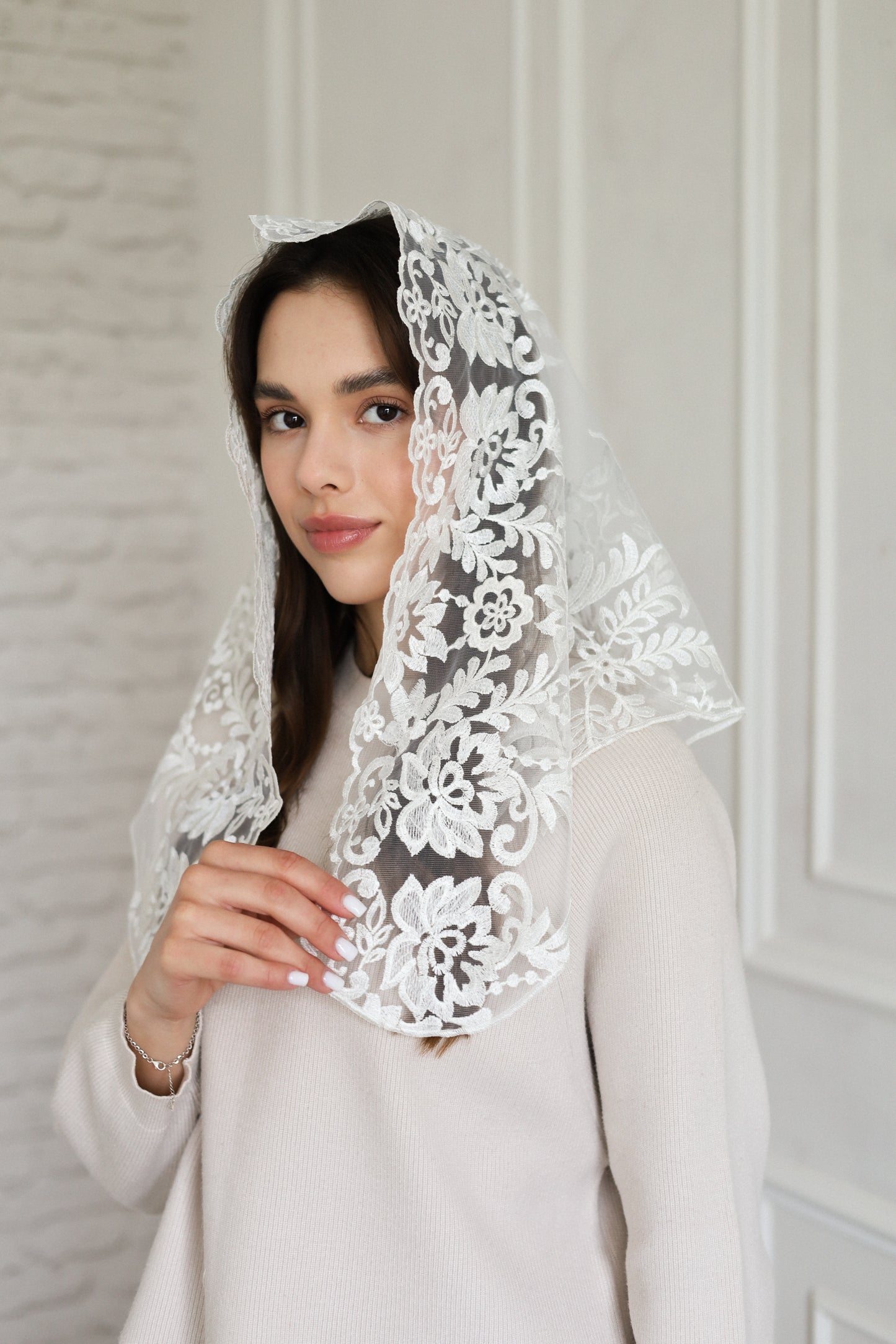 NEW BURGUNDY VEIL