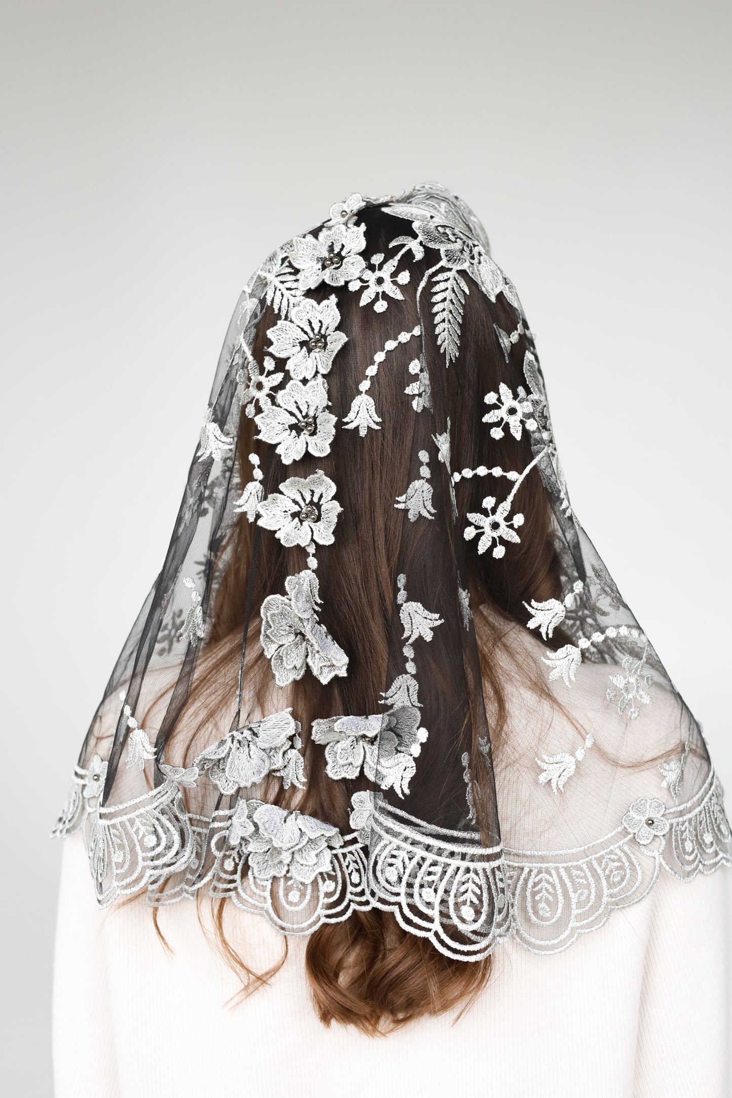 SHORT GREY 3D VEIL - MariaVeils