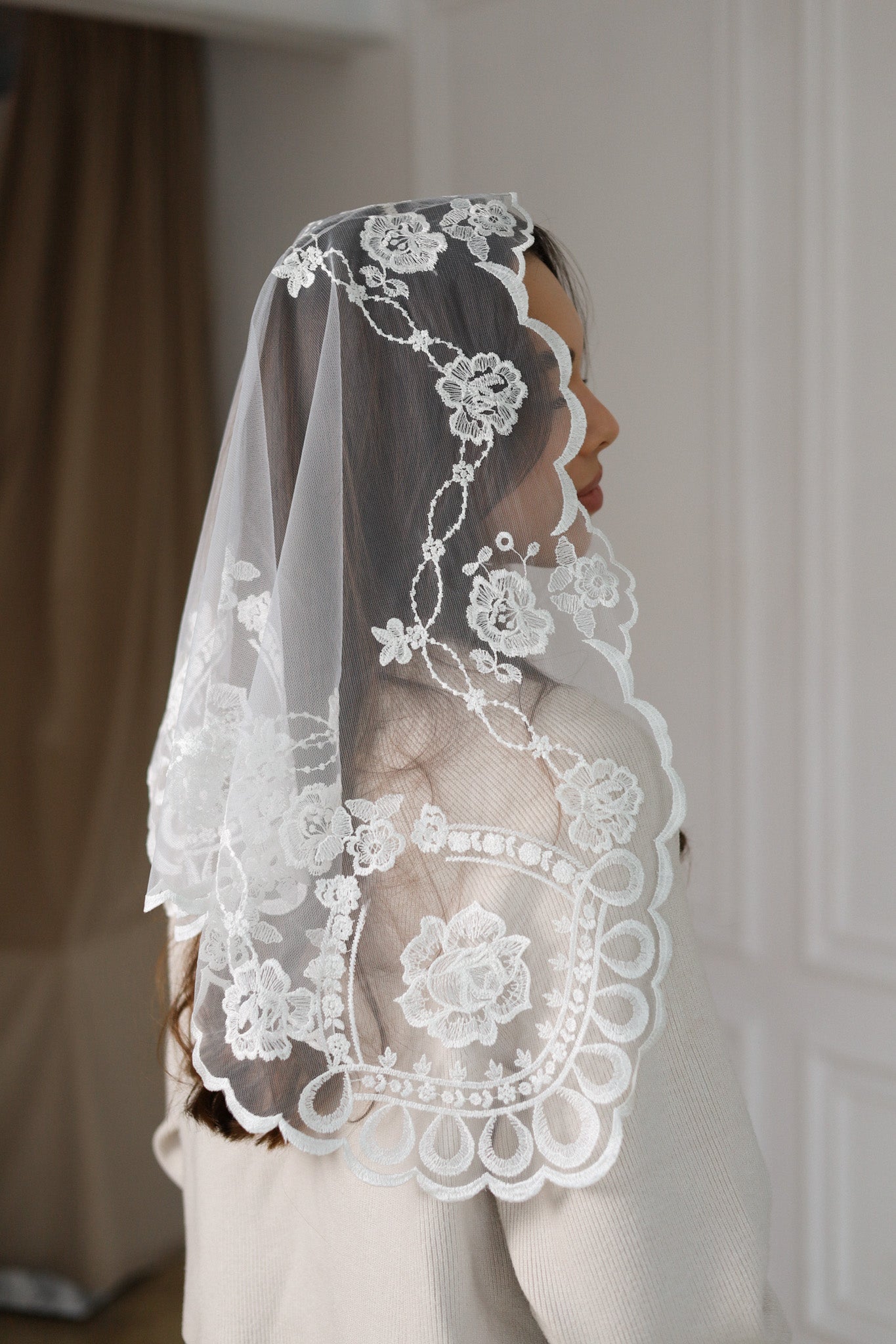 SHORT IVORY VEIL - MariaVeils