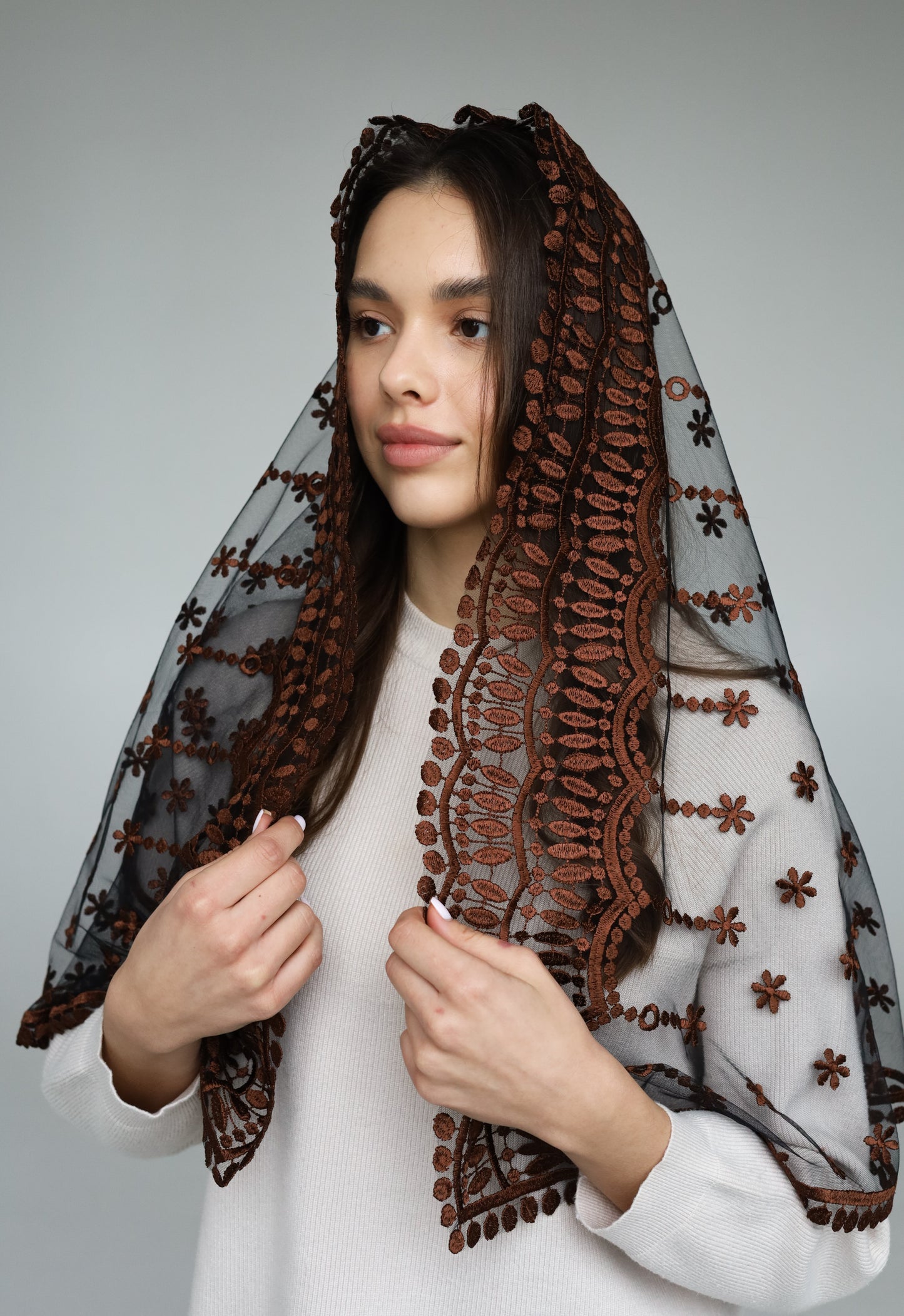 LONG BROWN MANTILLA - MariaVeils
