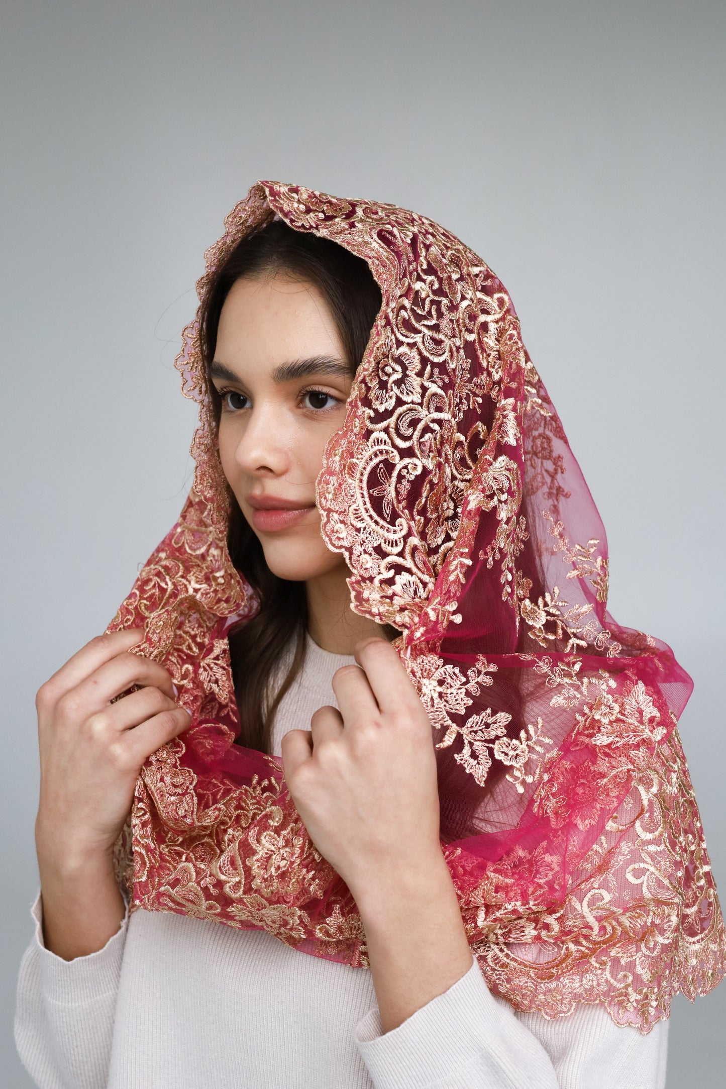 PINK & GOLD MANTILLA - MariaVeils