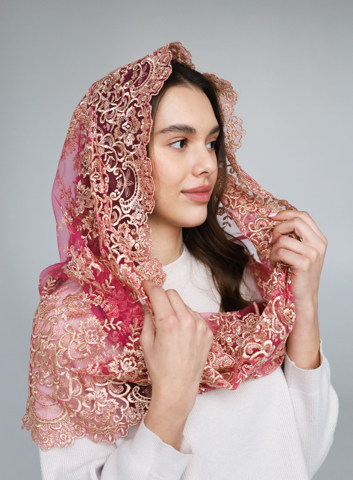 PINK & GOLD MANTILLA - MariaVeils