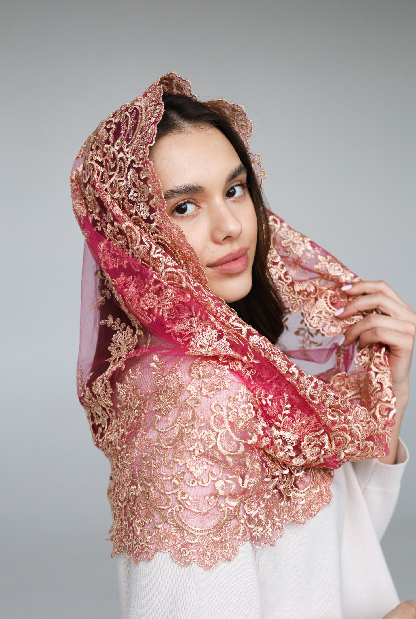 PINK & GOLD MANTILLA - MariaVeils