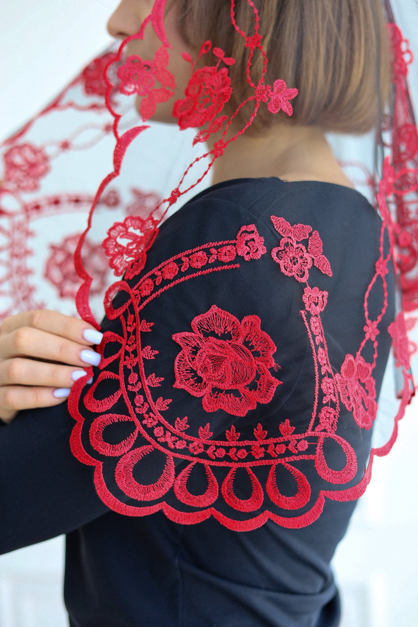 SHORT RED VEIL - MariaVeils