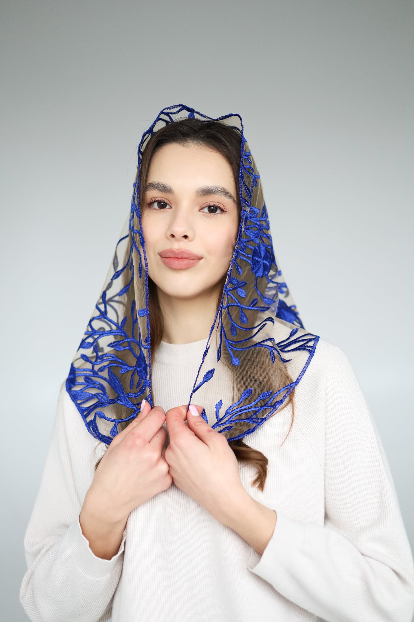 TRIANGLE BLUE & NUDE VEIL - MariaVeils