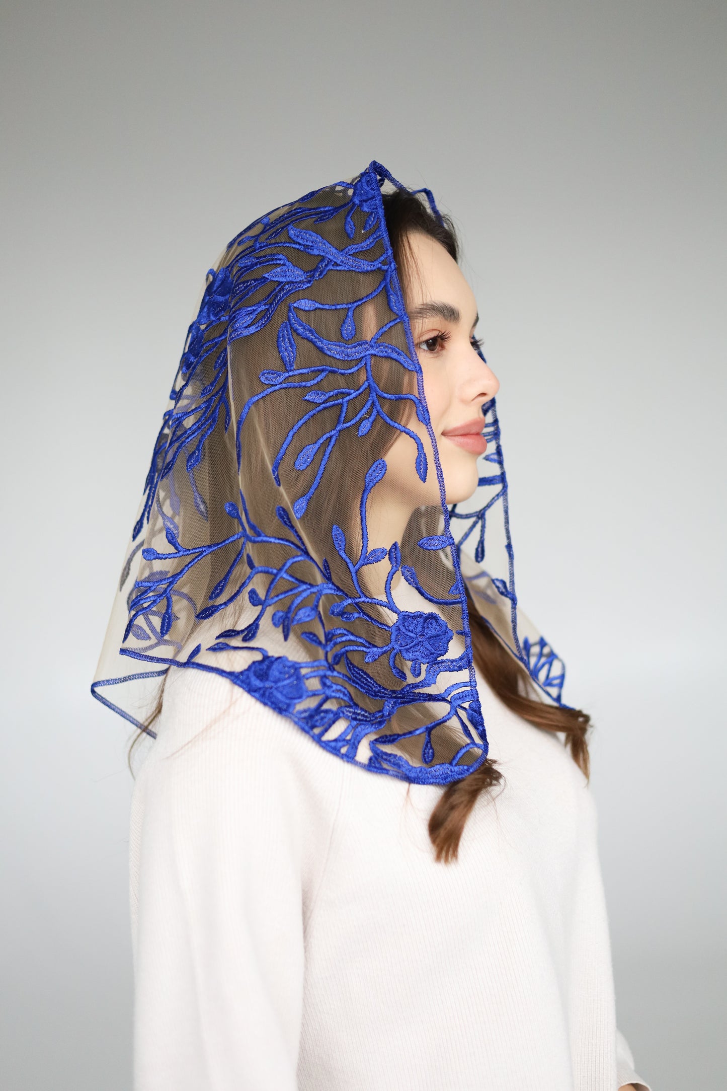 TRIANGLE BLUE & NUDE VEIL - MariaVeils