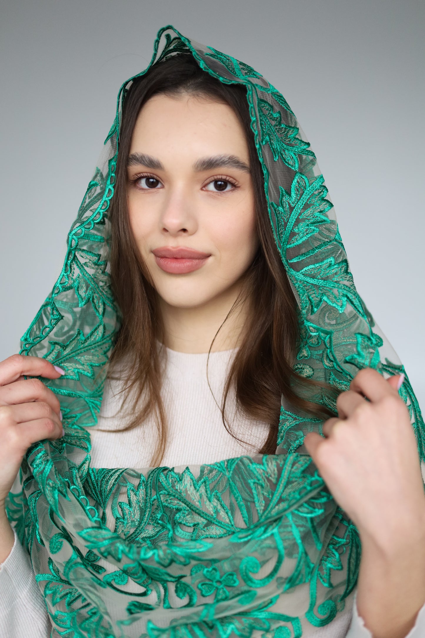 GREEN INFINITY VEIL - MariaVeils