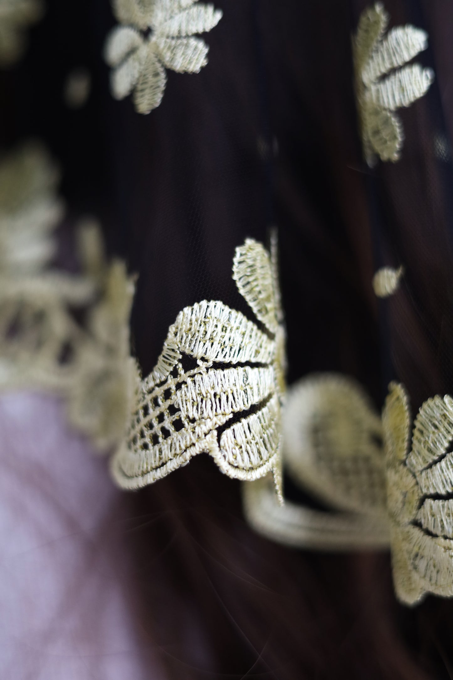 SHORT YELLOW VEIL
