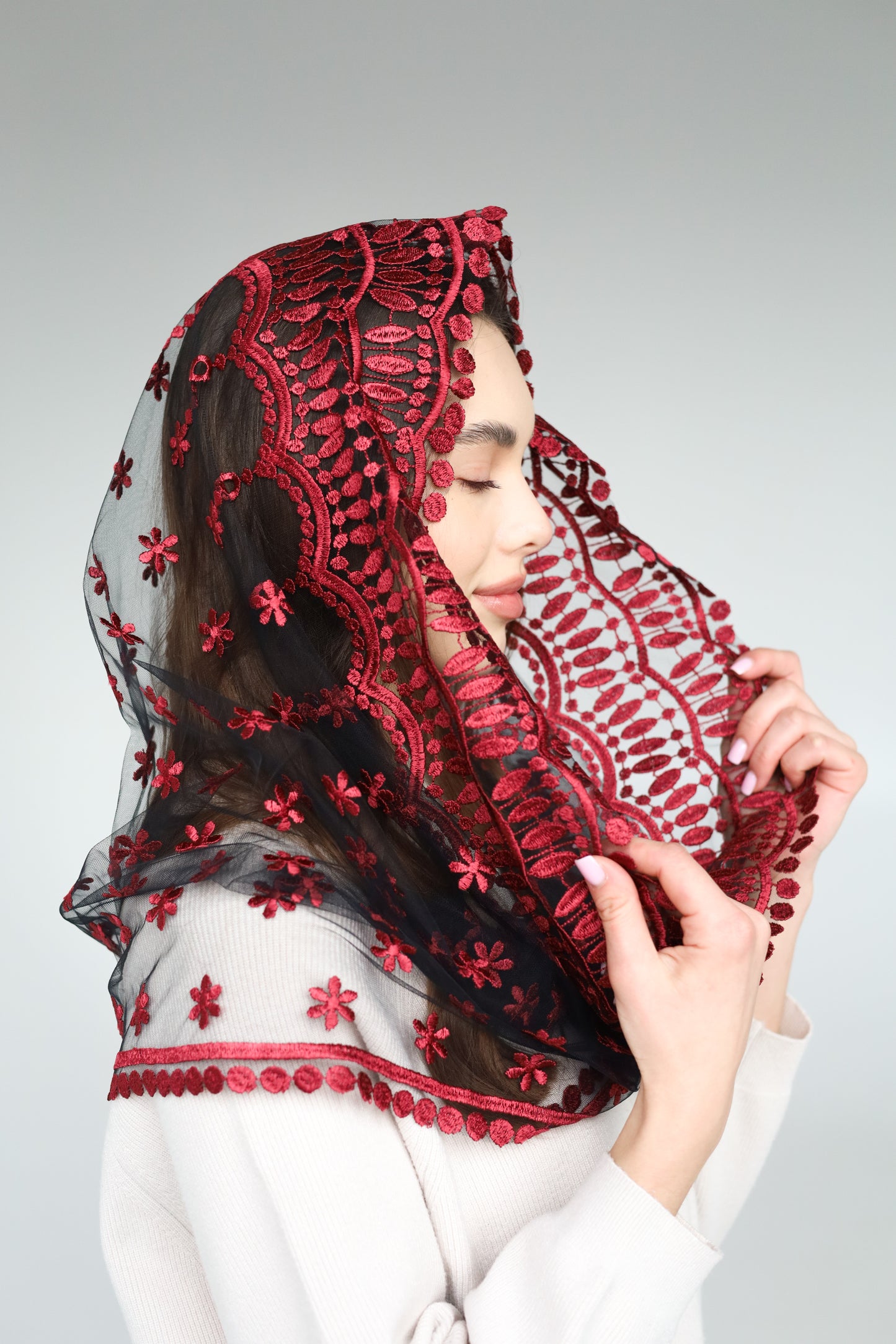 INIFNITY RED MANTILLA