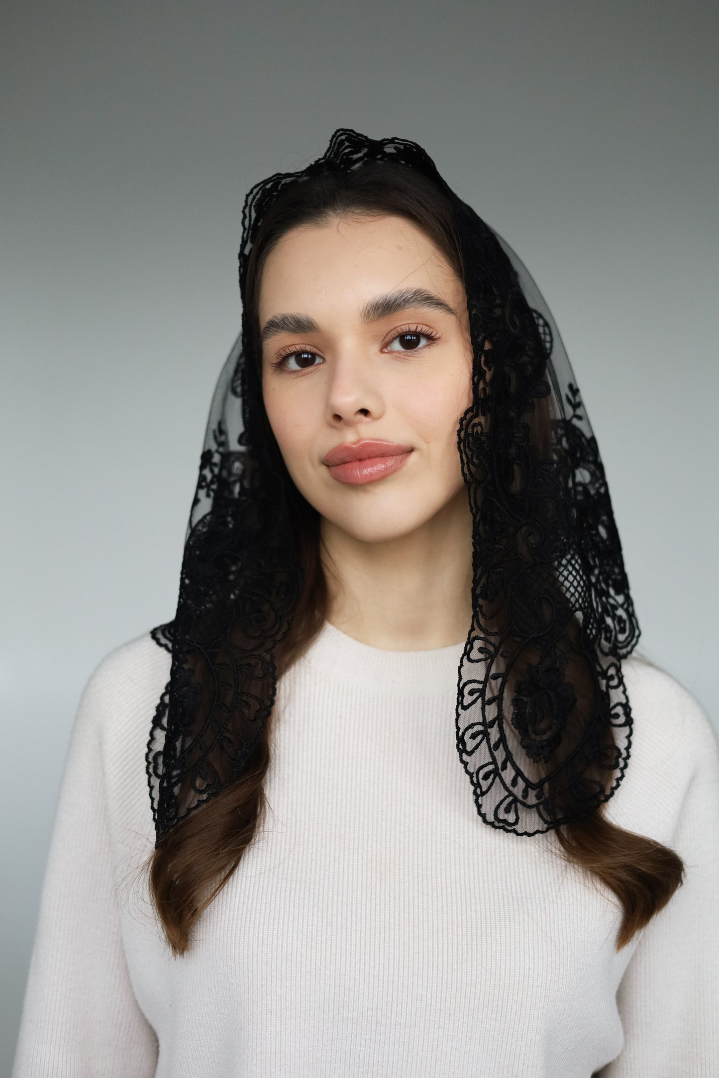 BLACK TRIANGLE VEIL - MariaVeils