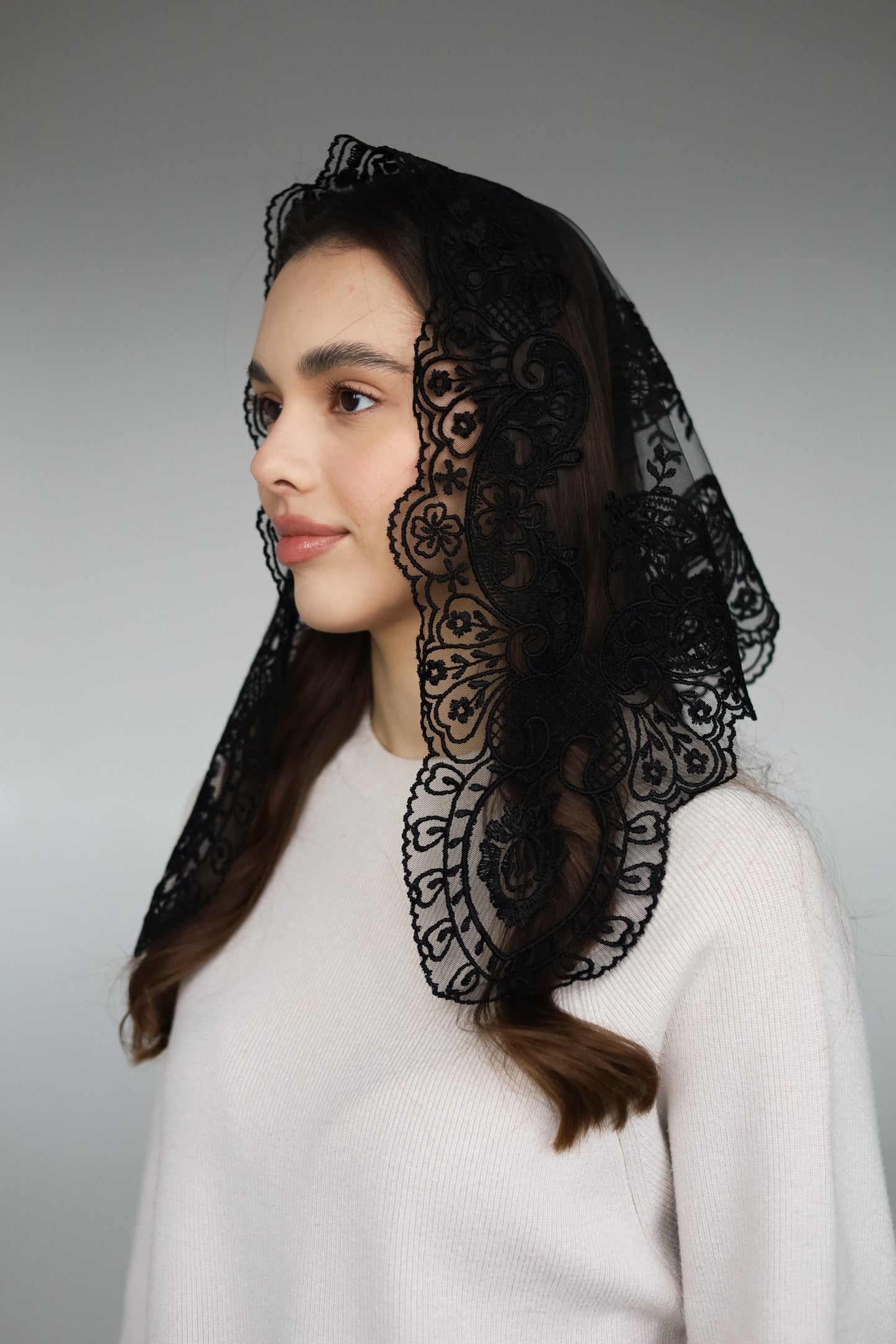 BLACK TRIANGLE VEIL - MariaVeils