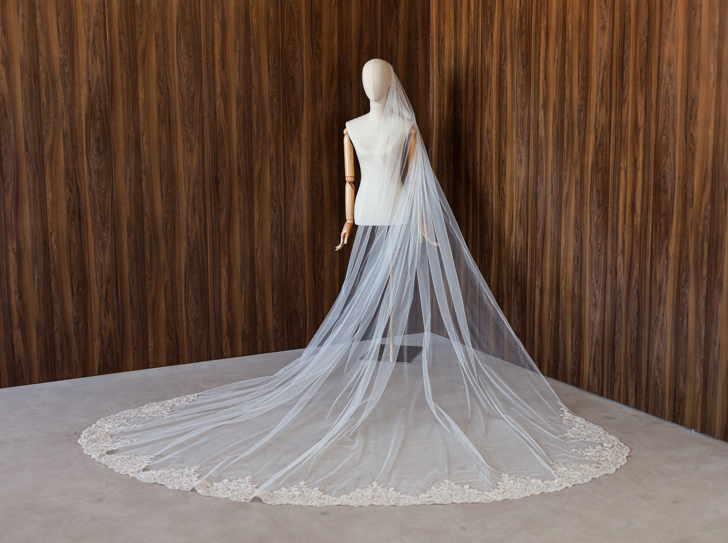 DIANA WEDDING VEIL - MariaVeils