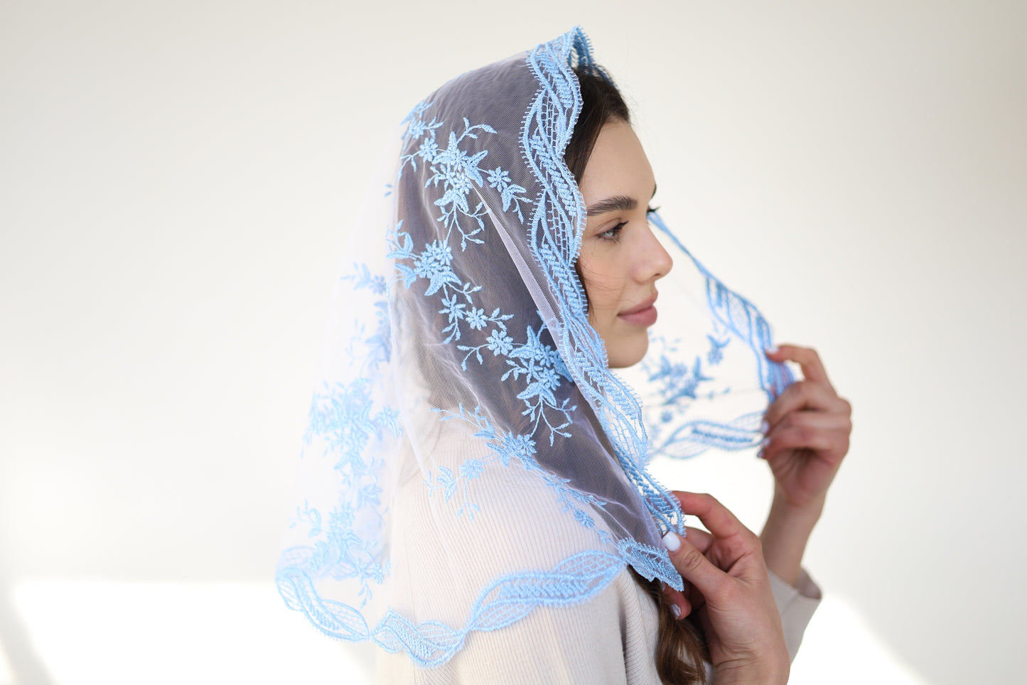 LIGHT BLUE MANTILLA - MariaVeils