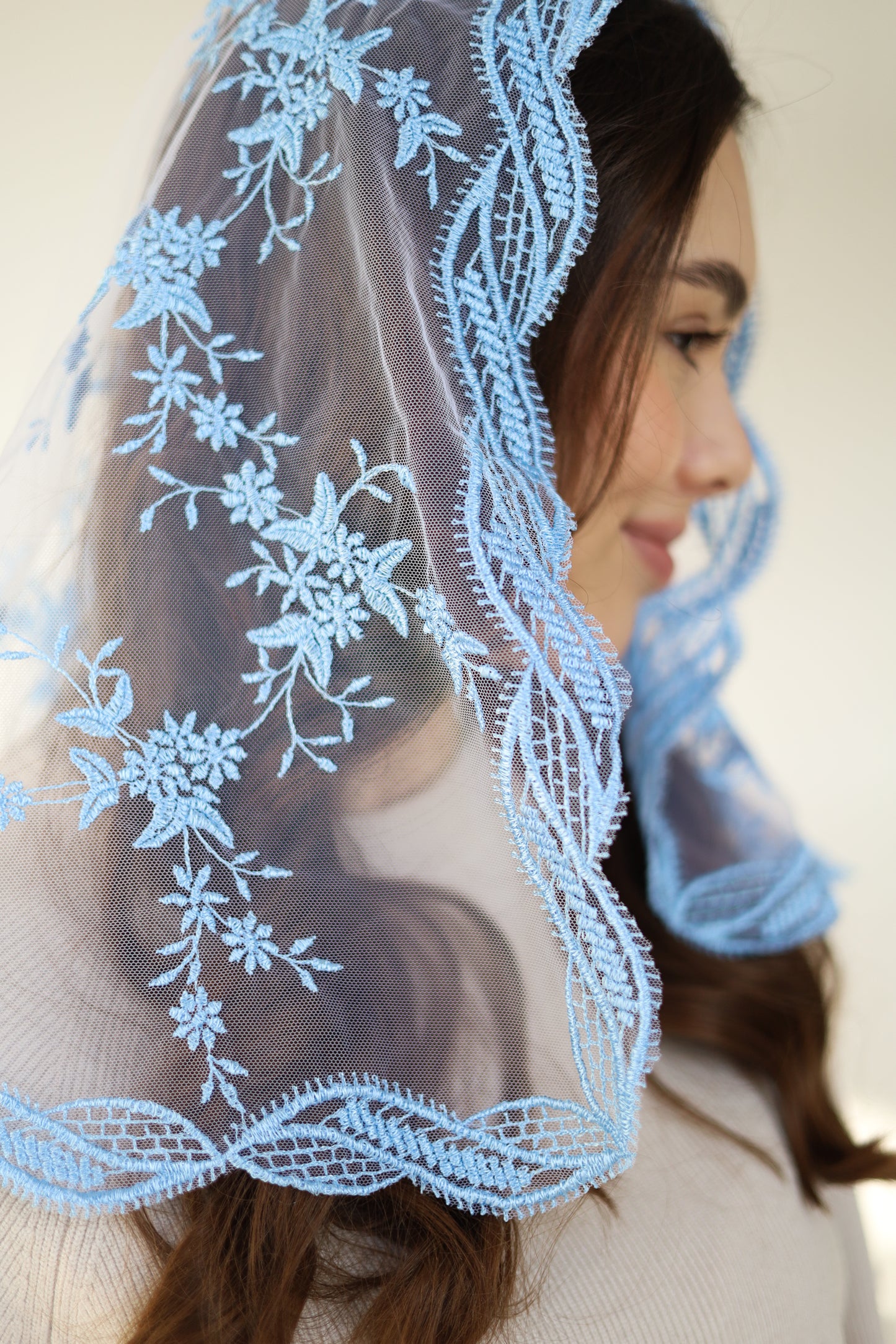 LIGHT BLUE MANTILLA - MariaVeils
