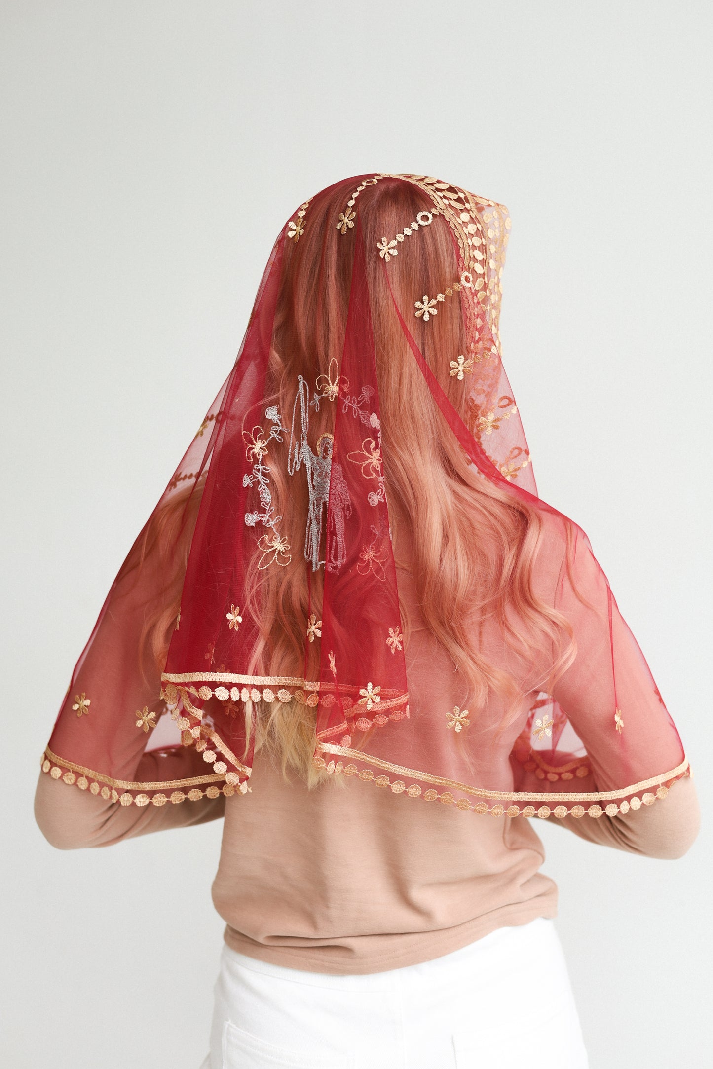 RED VEIL WITH JESUS