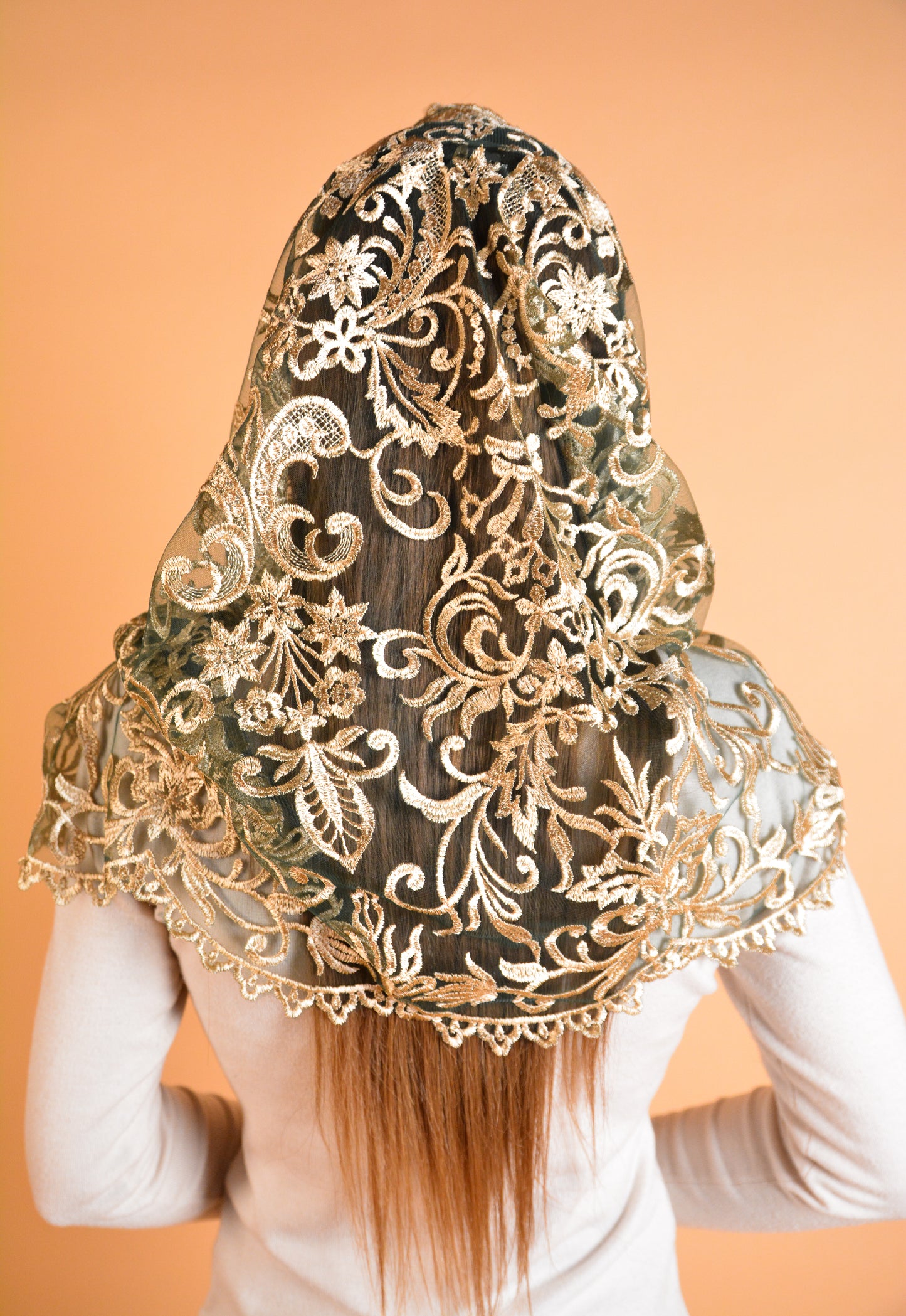 INFINITY SHAPE GREEN VEIL - MariaVeils