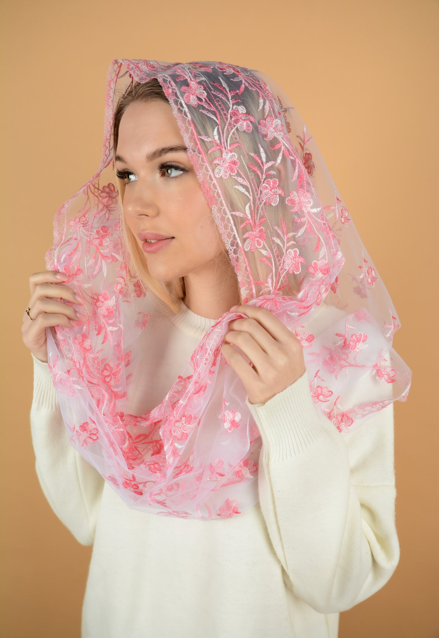 GRADIENT PINK INFINITY VEIL - MariaVeils