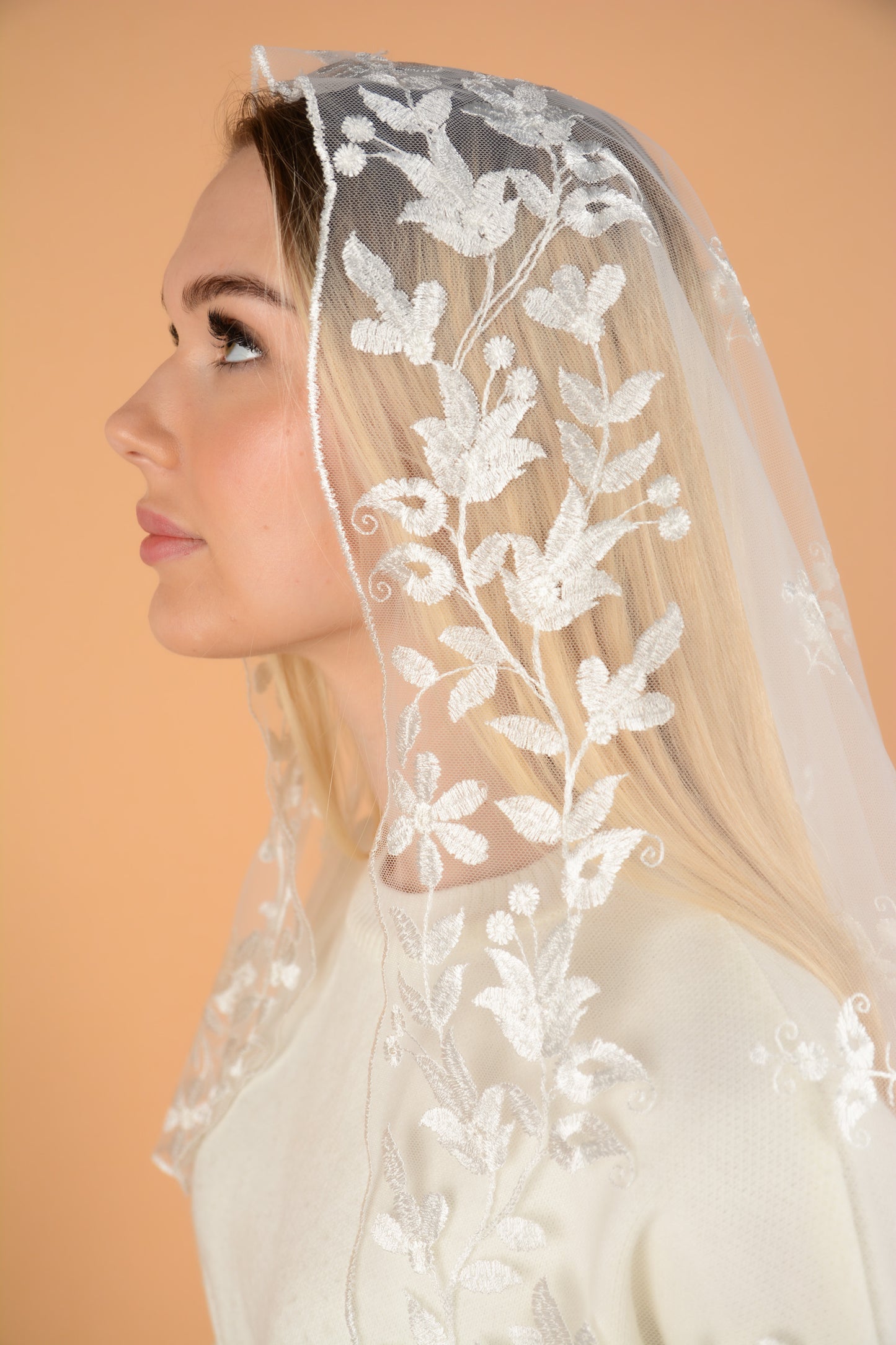 LONG IVORY EXCLUSIVE VEIL - MariaVeils