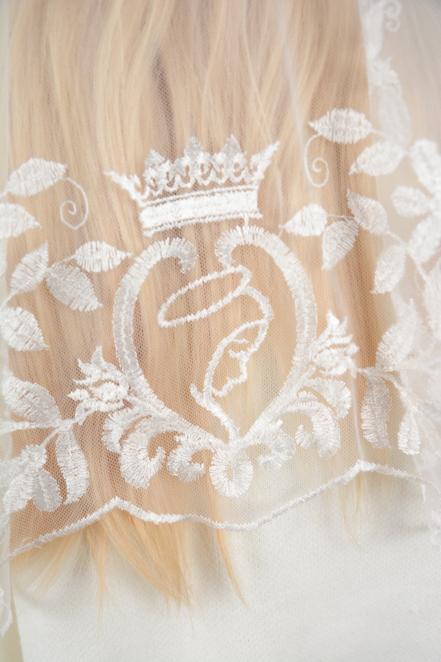 LONG IVORY EXCLUSIVE VEIL - MariaVeils