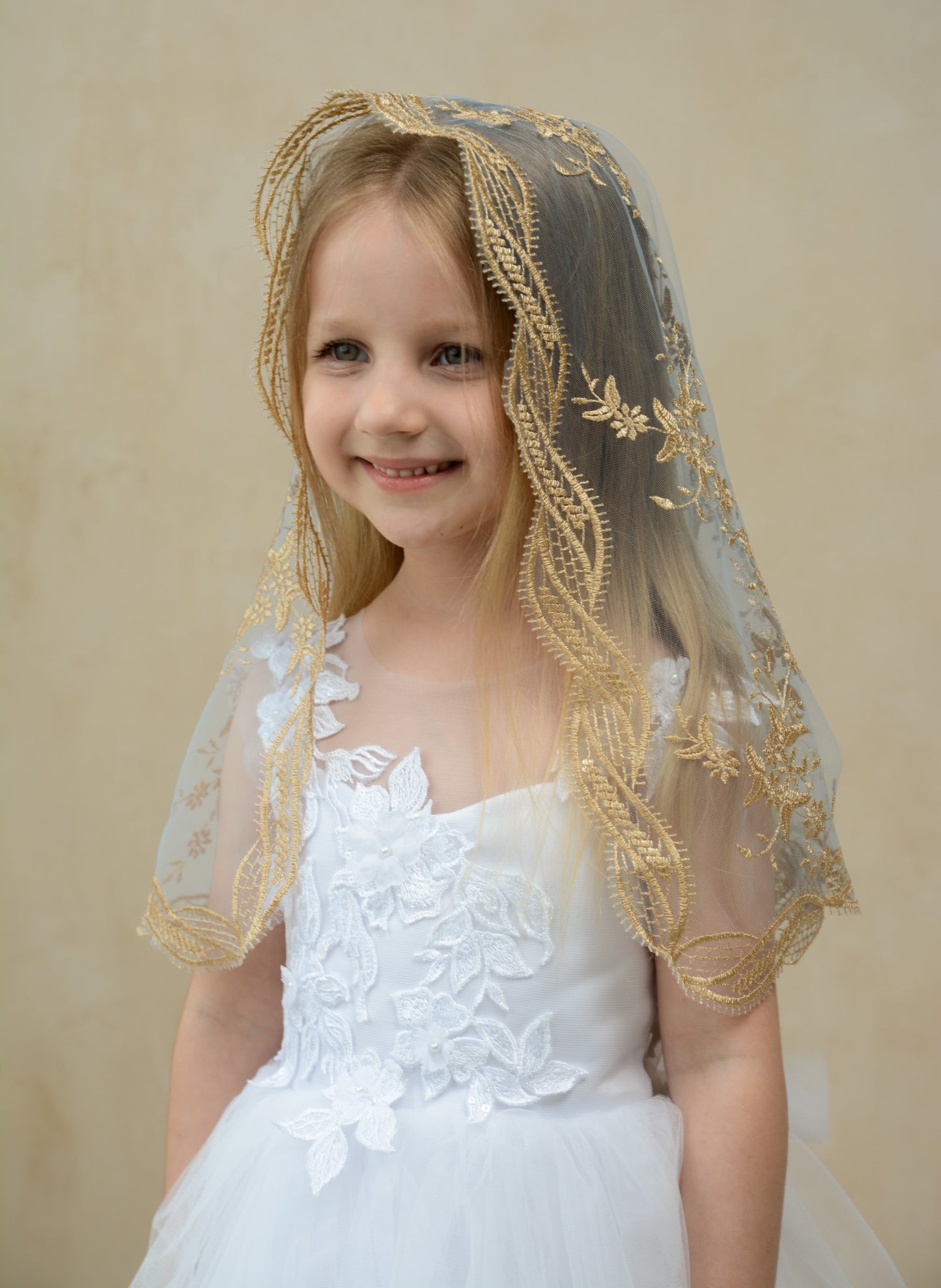 GOLD & BLUE VEIL