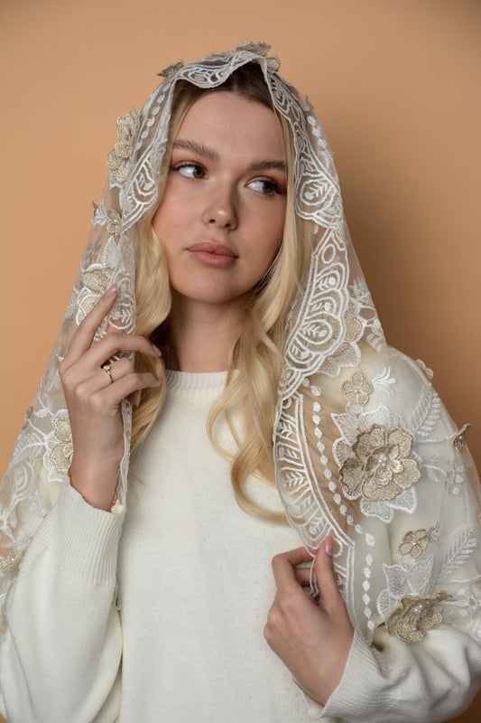 3D FLORAL MANTILLA - MariaVeils