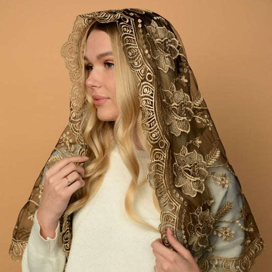 LONG GOLD MANTILLA - MariaVeils