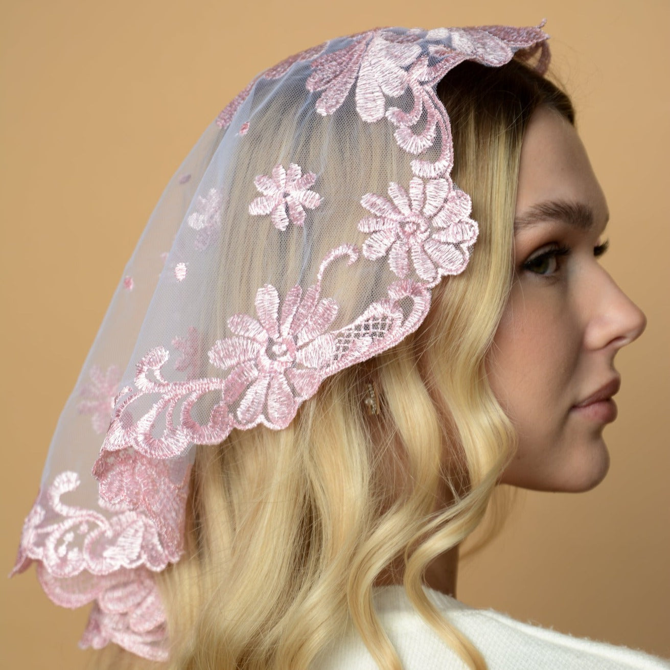 SHORT PINK VEIL