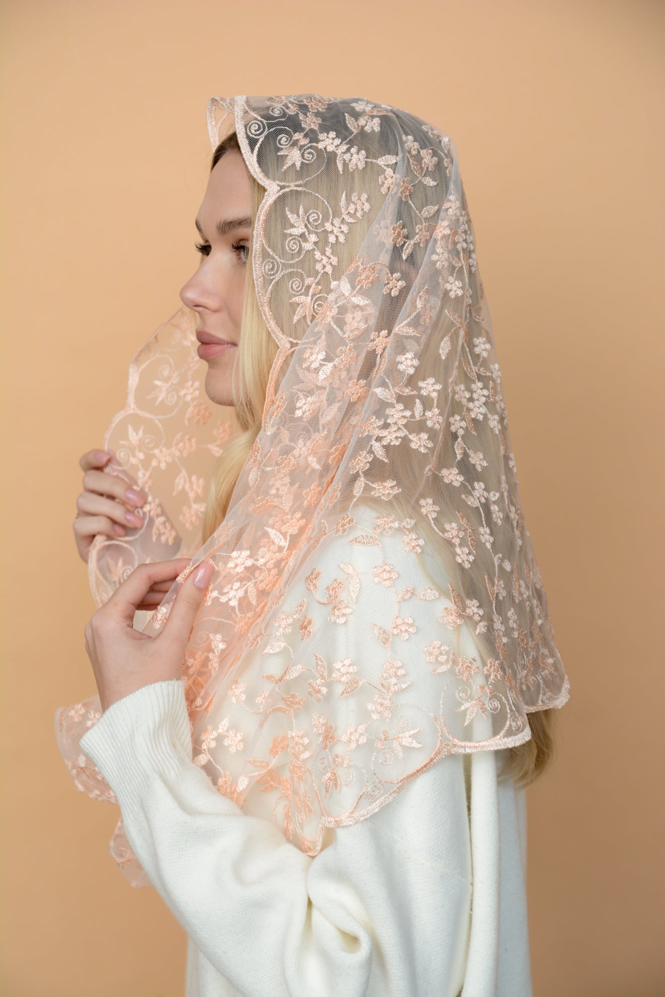PEACH FLORAL MANTILLA